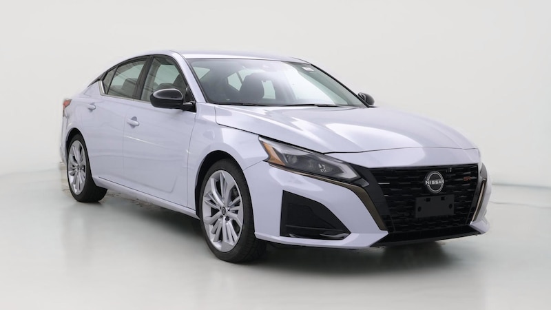 2023 Nissan Altima SR Hero Image