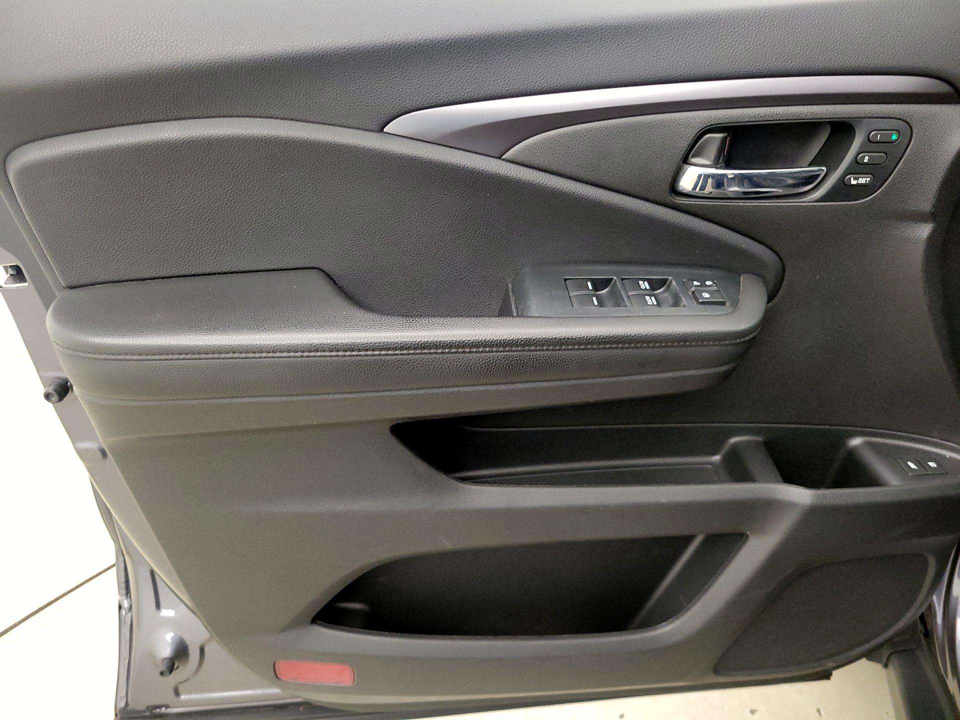 Thumbnail: 2022 Honda Pilot - 12