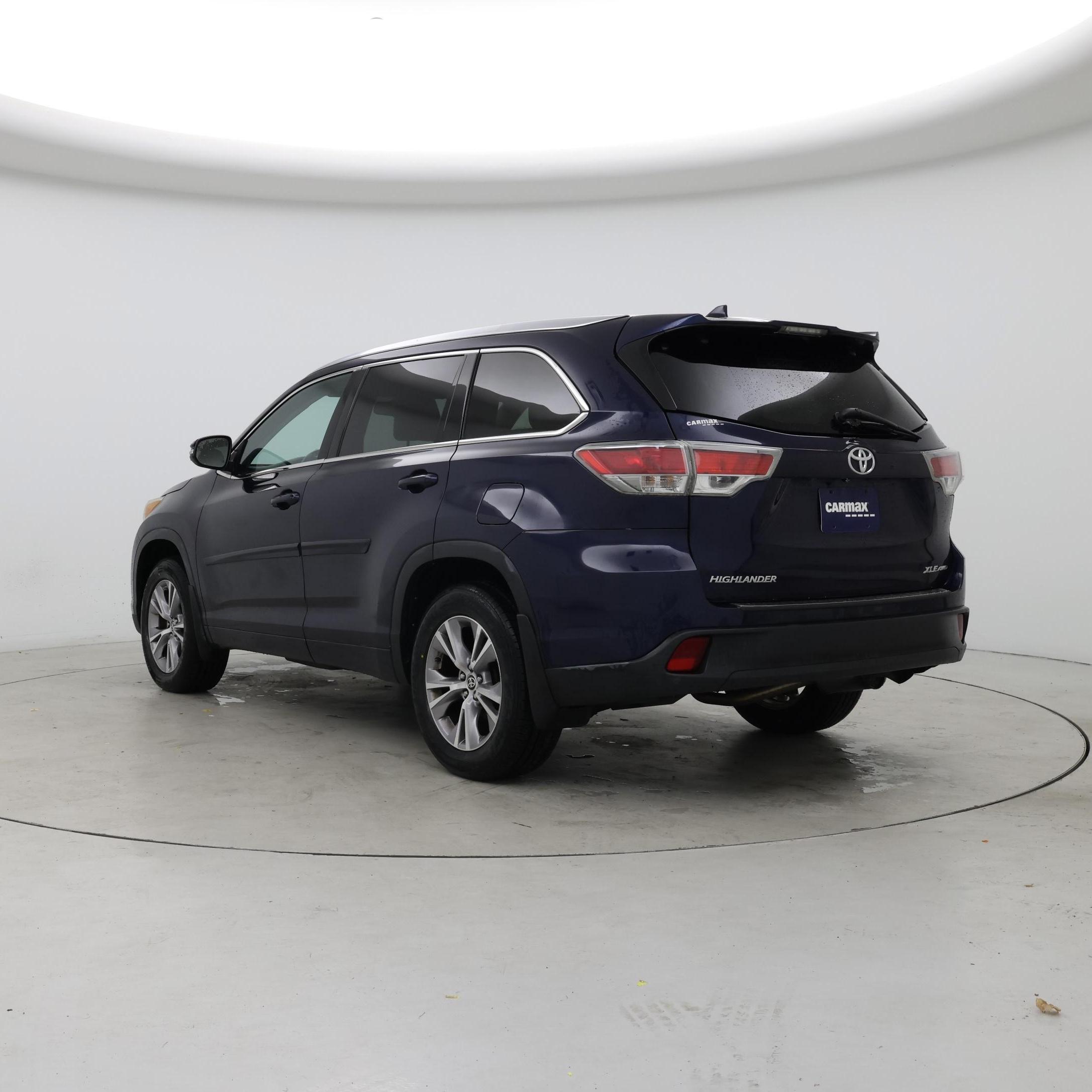 Thumbnail: 2015 Toyota Highlander - 2