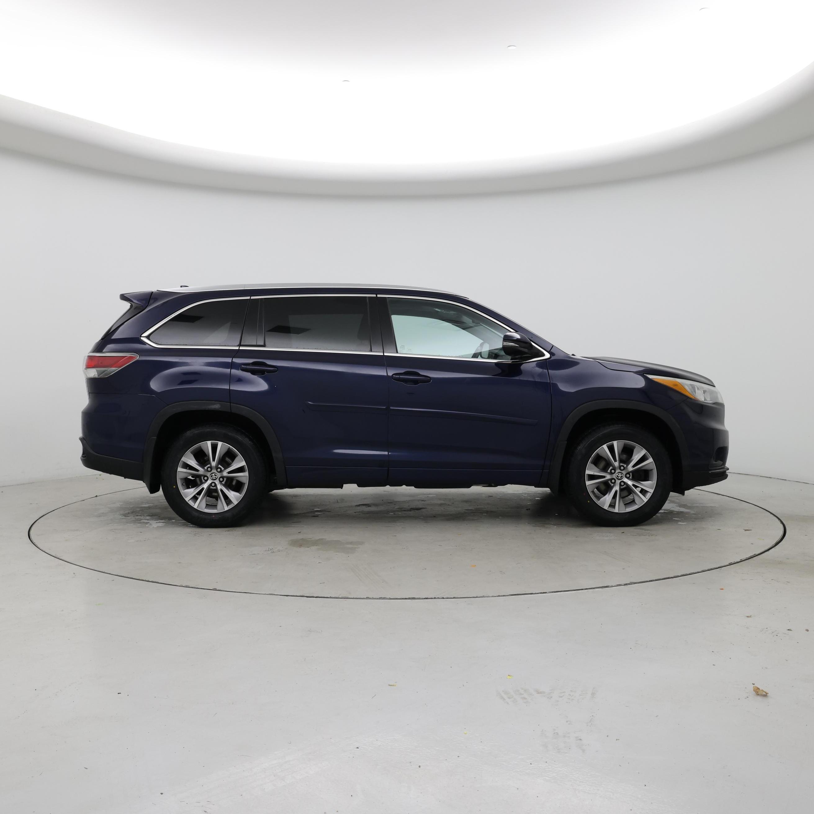 Thumbnail: 2015 Toyota Highlander - 7
