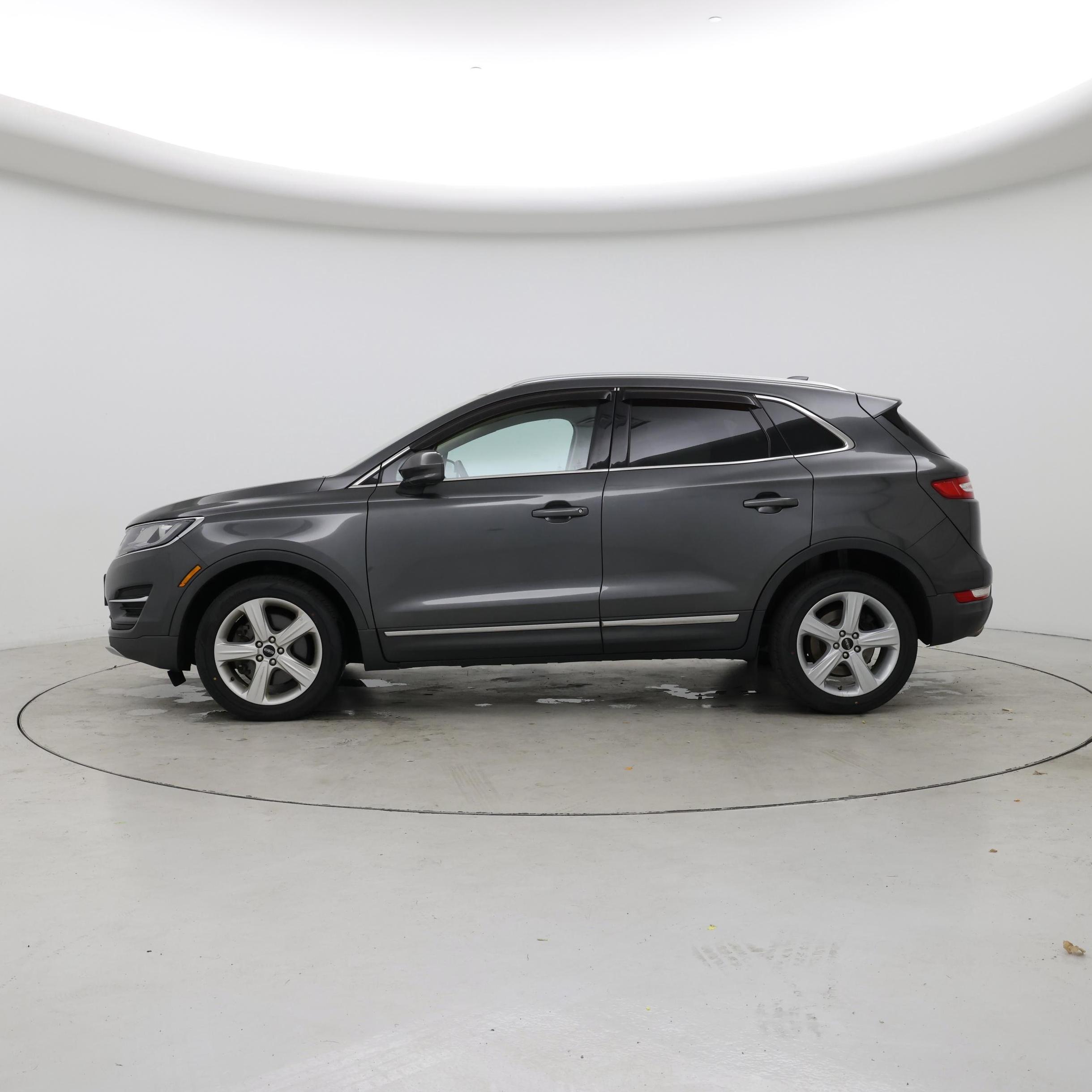 Thumbnail: 2018 Lincoln MKC - 3