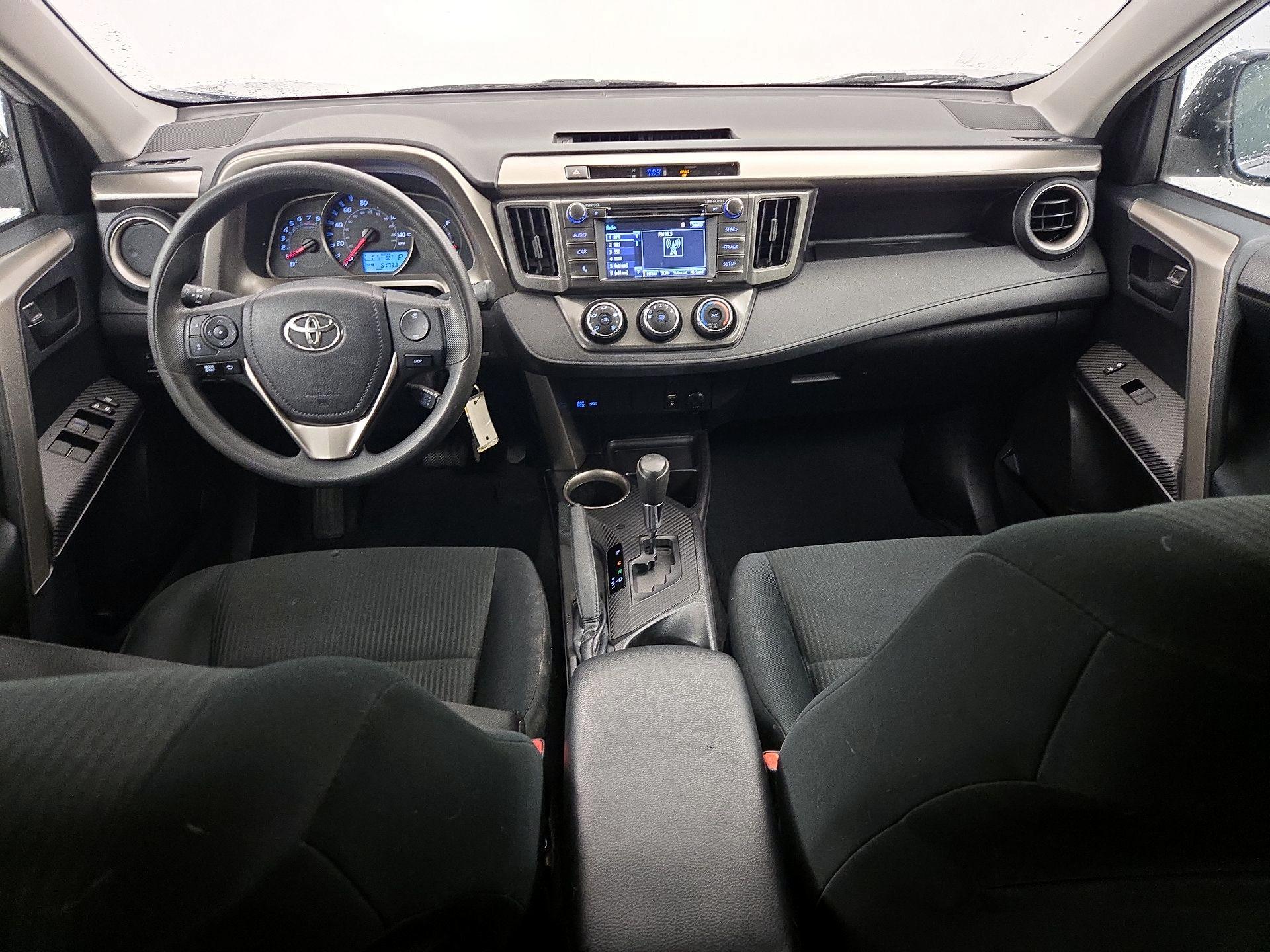 Thumbnail: 2015 Toyota RAV4 - 9