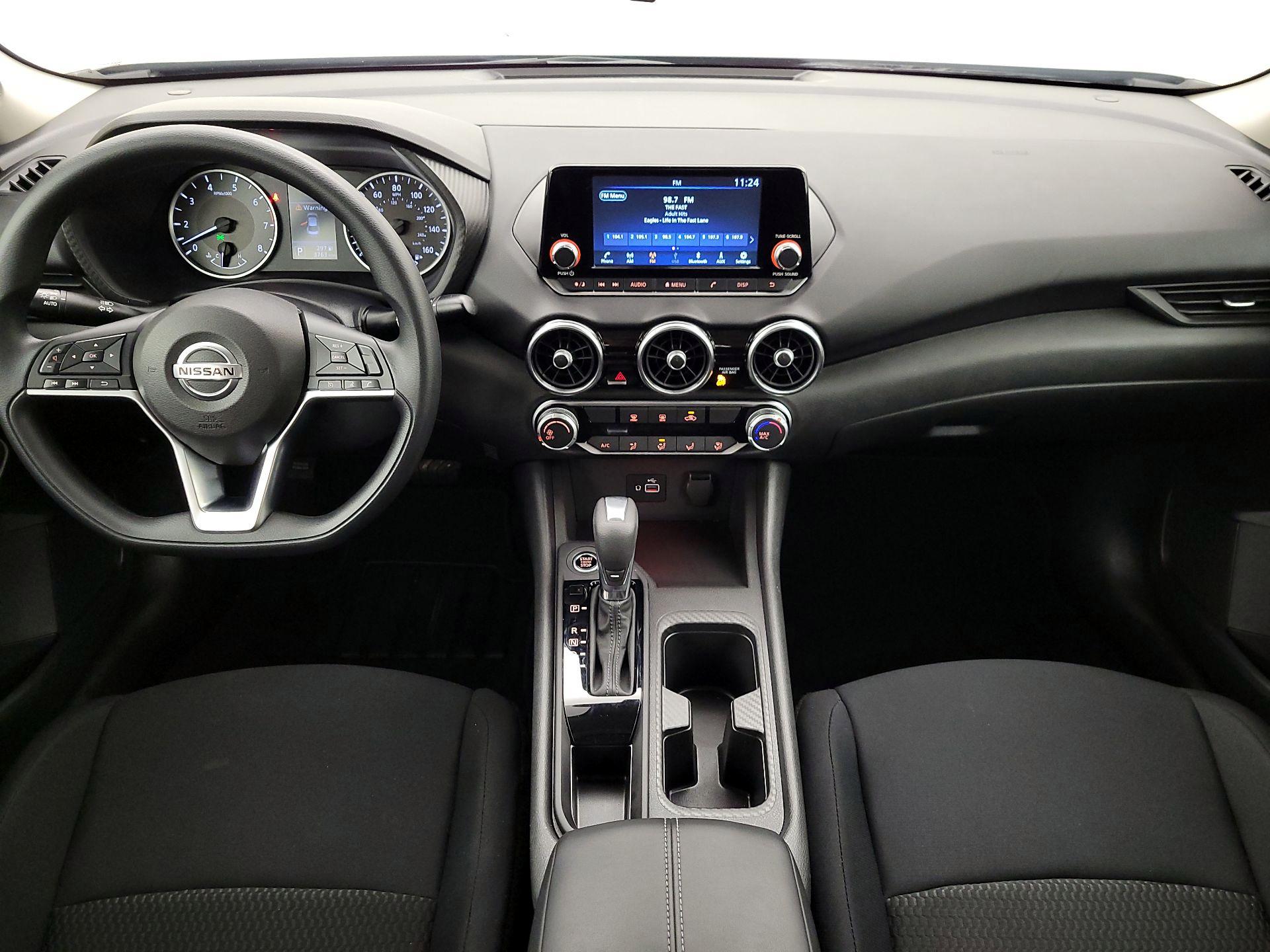 Thumbnail: 2023 Nissan Sentra - 9
