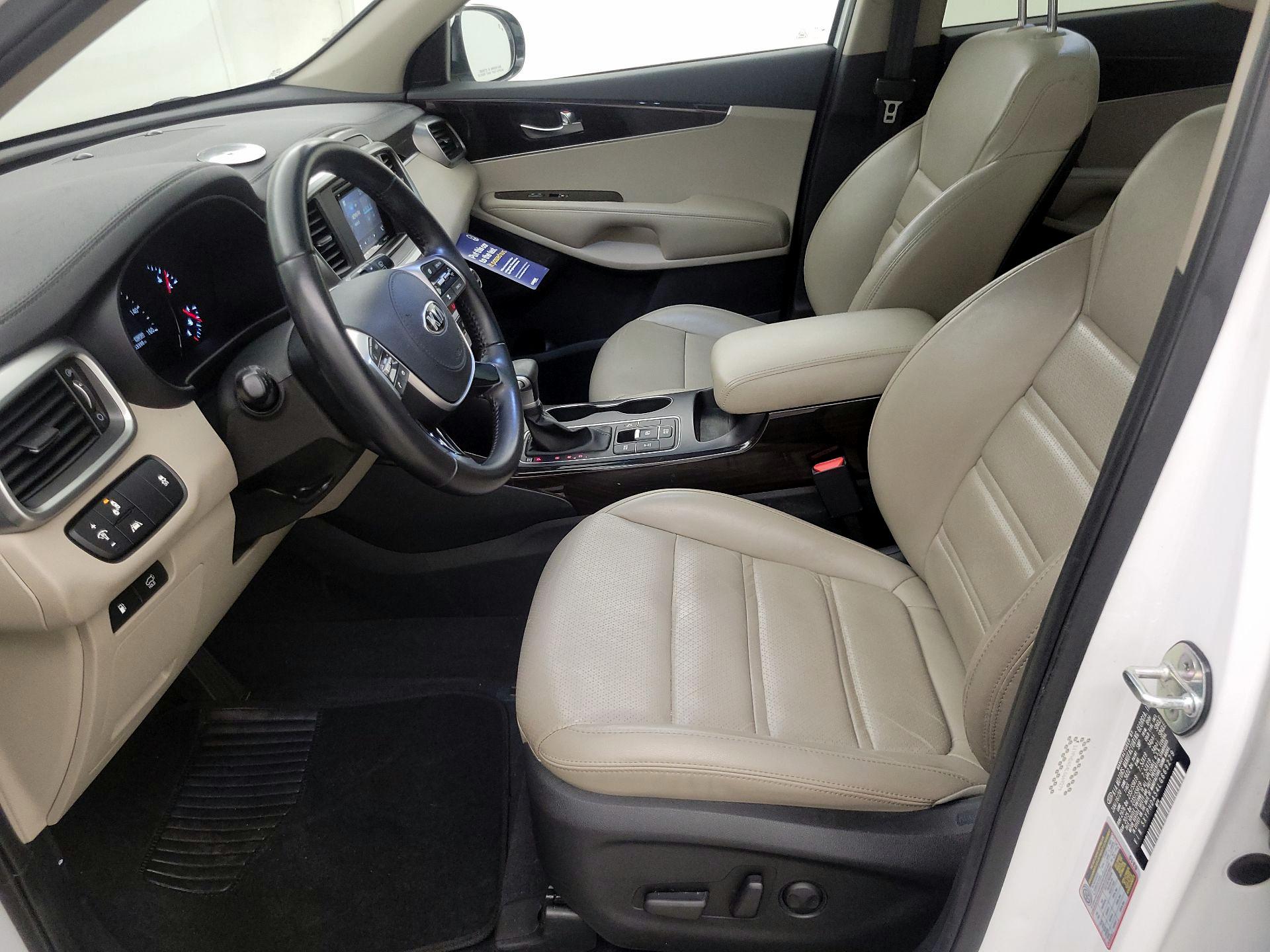 Thumbnail: 2020 Kia Sorento - 11