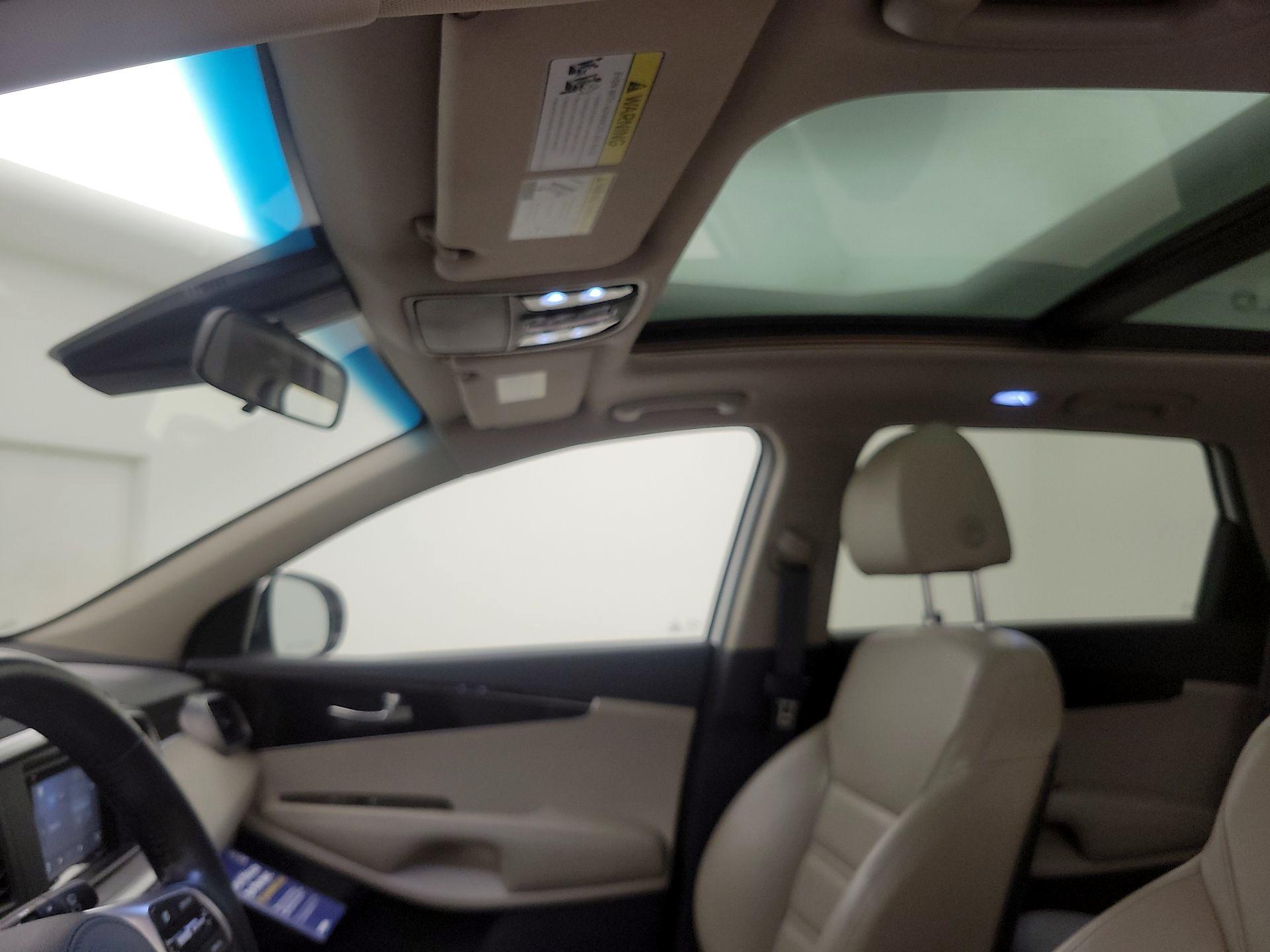 Thumbnail: 2020 Kia Sorento - 19