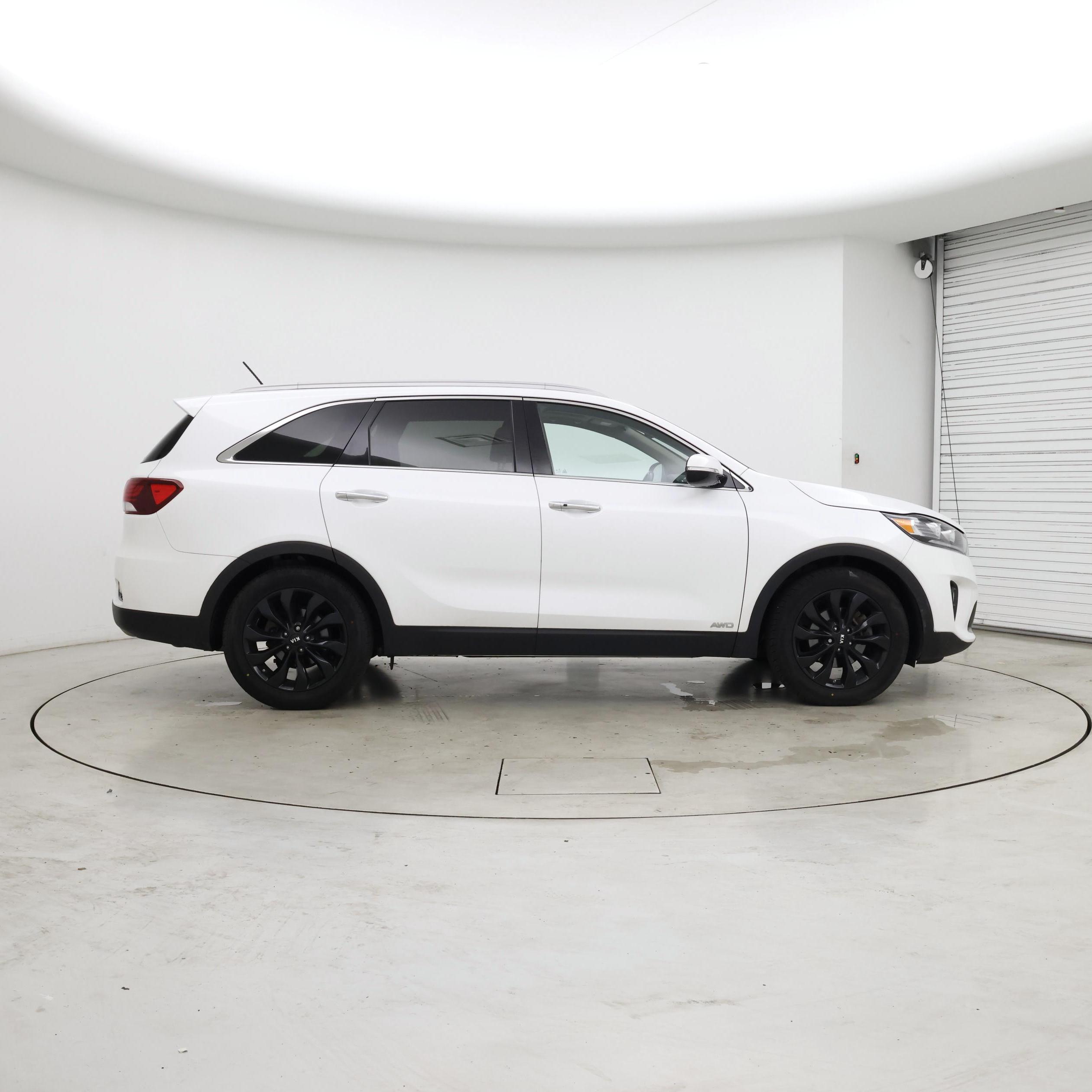 Thumbnail: 2020 Kia Sorento - 7