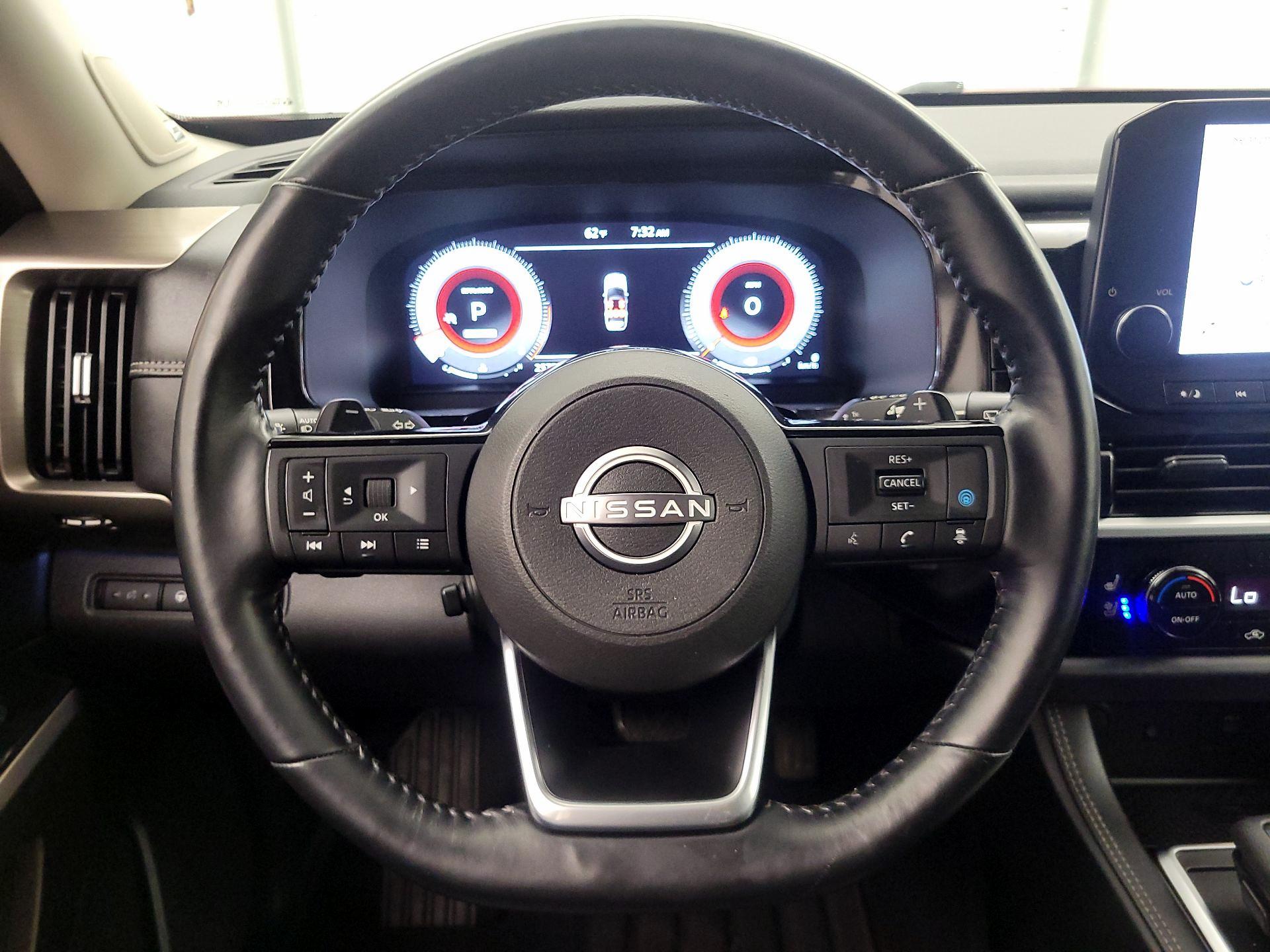 Thumbnail: 2022 Nissan Pathfinder - 10
