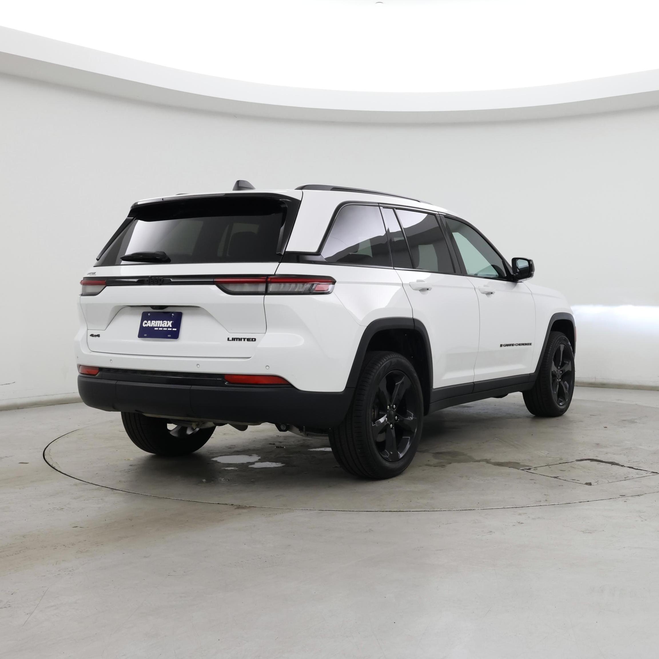 Thumbnail: 2024 Jeep Grand Cherokee - 8