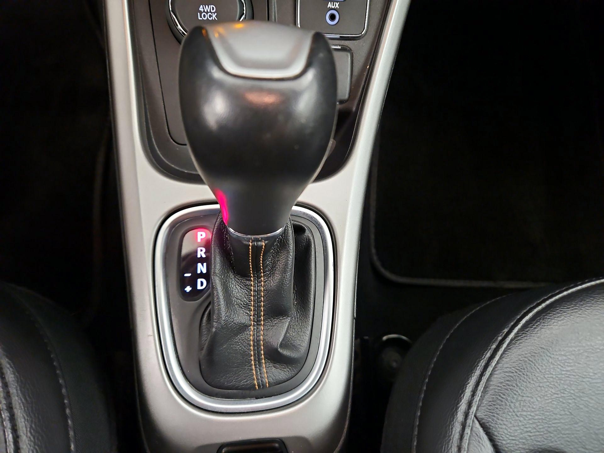 Thumbnail: 2019 Jeep Compass - 18