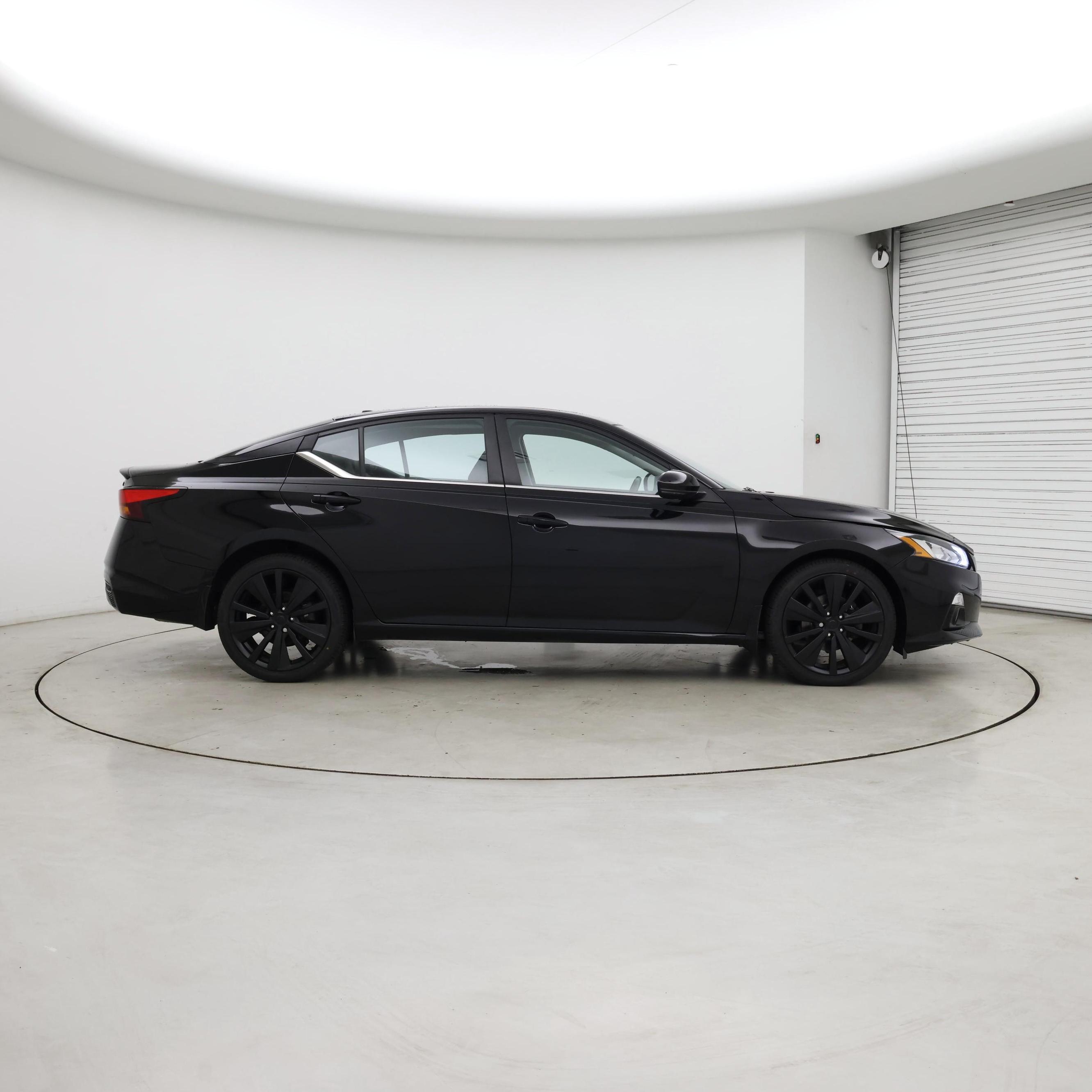 Thumbnail: 2022 Nissan Altima - 7