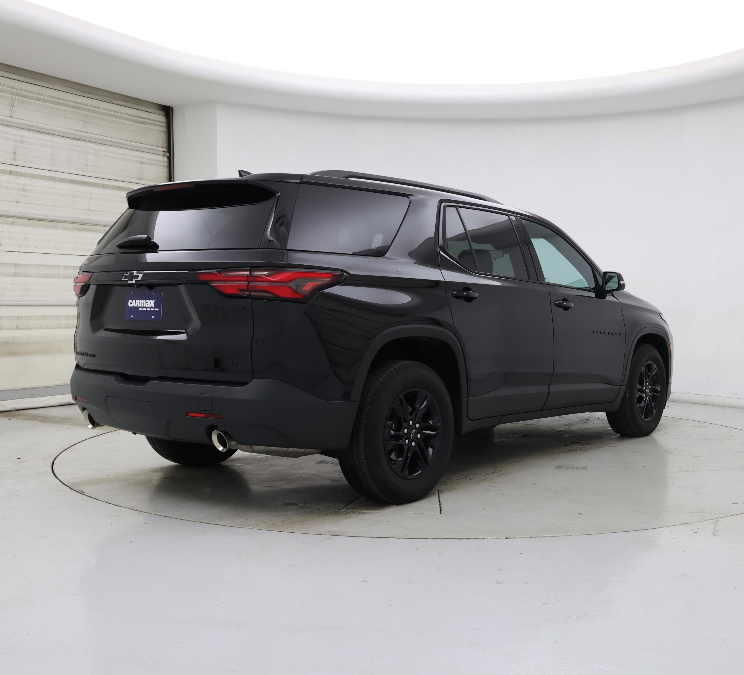 Thumbnail: 2023 Chevrolet Traverse - 8