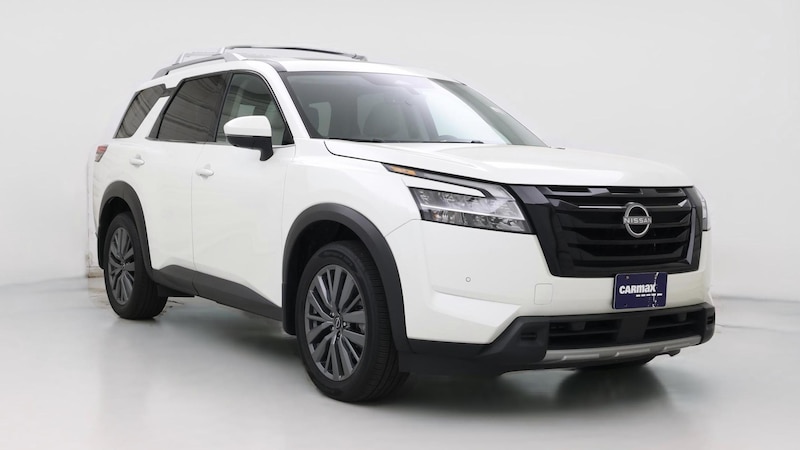 2024 Nissan Pathfinder SL Hero Image