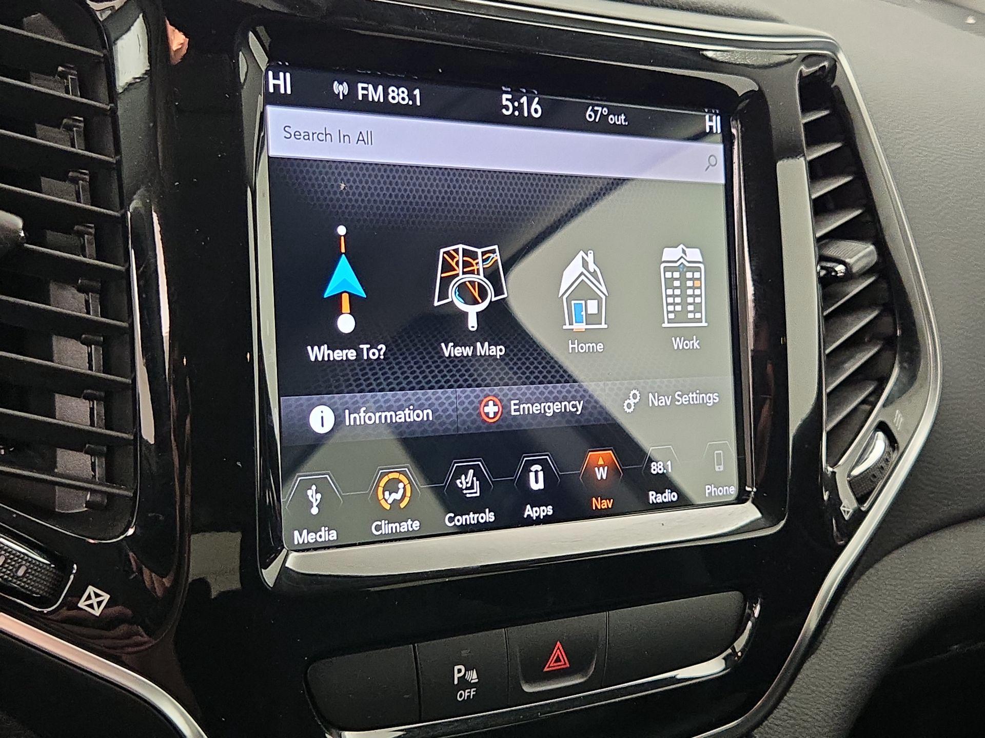 Thumbnail: 2019 Jeep Cherokee - 14