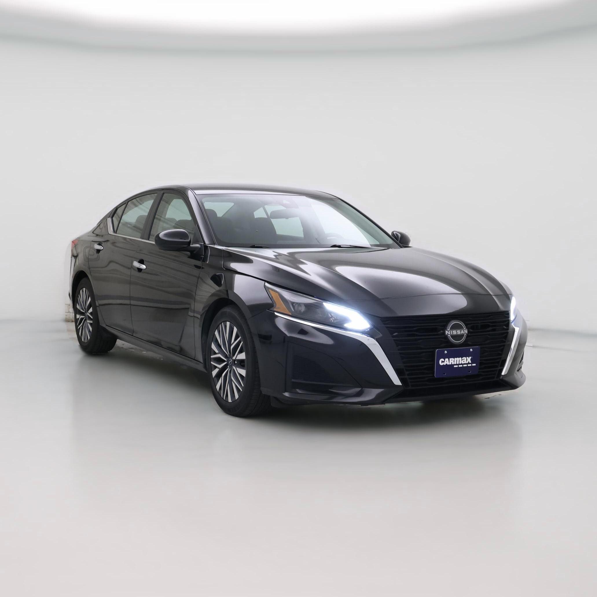 Thumbnail: 2023 Nissan Altima - 1