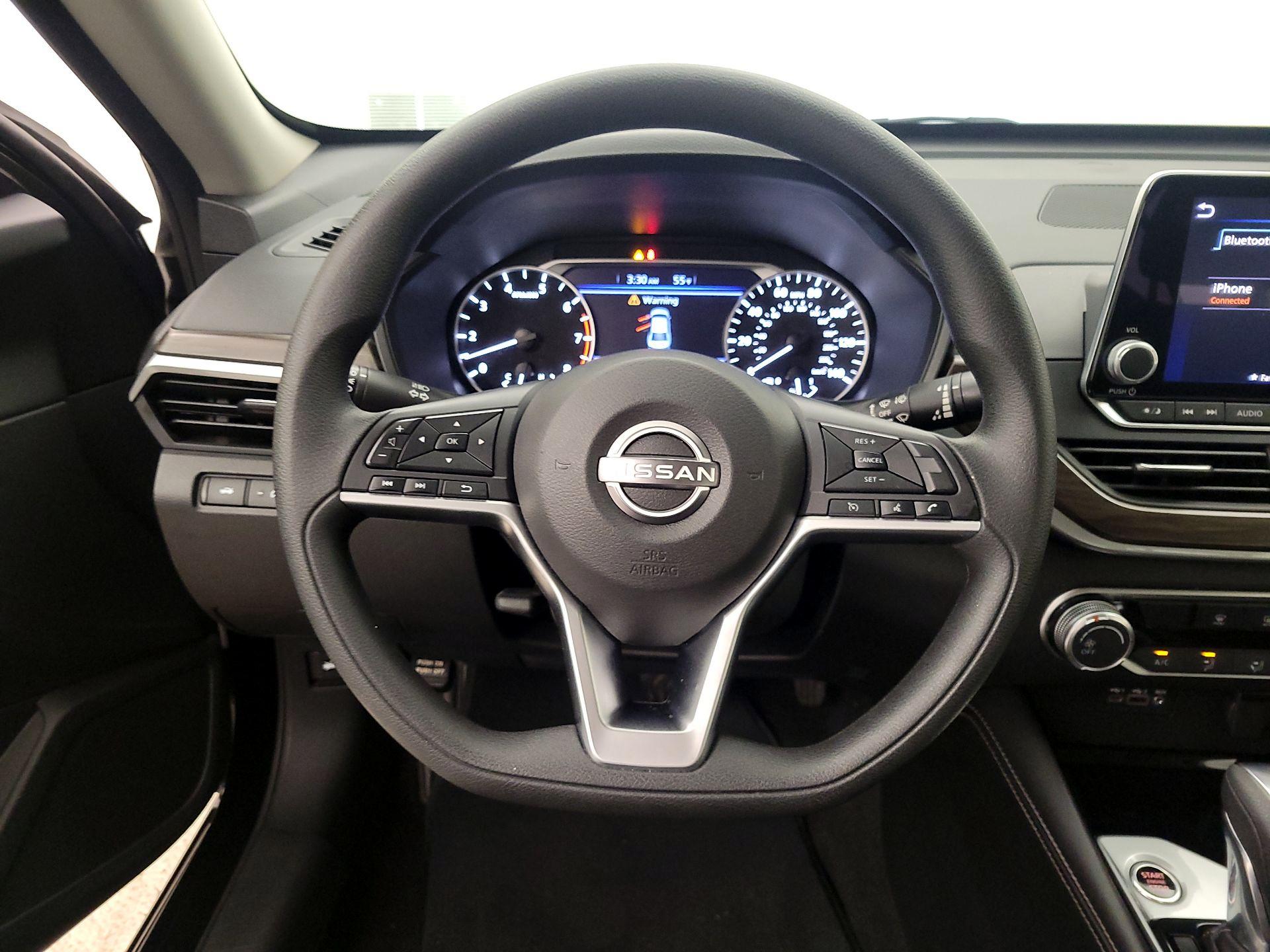 Thumbnail: 2023 Nissan Altima - 10