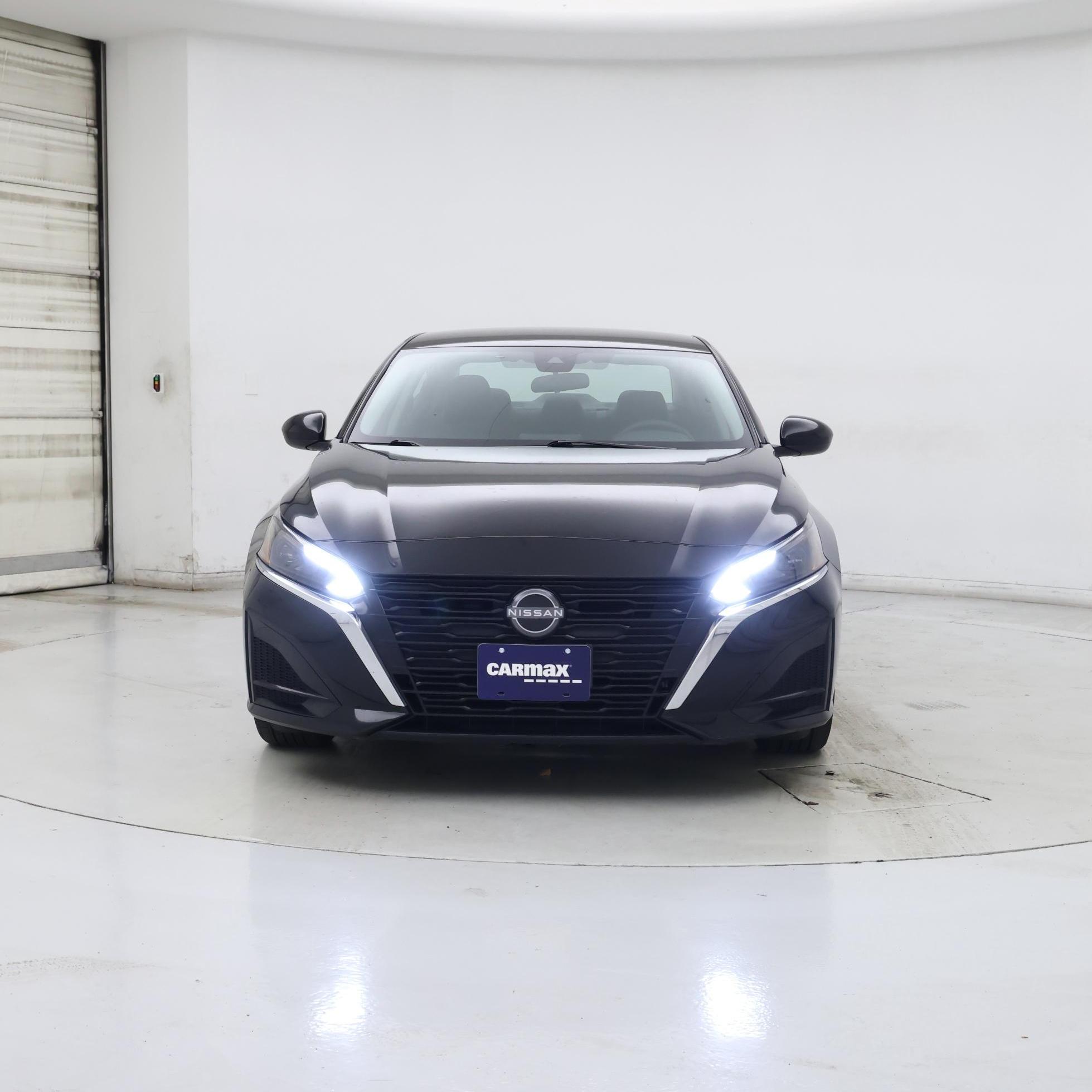 Thumbnail: 2023 Nissan Altima - 5