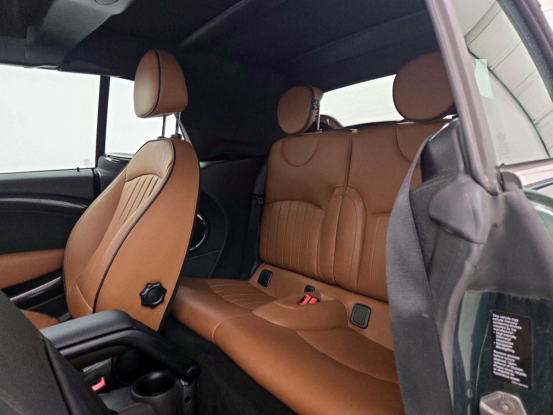 Thumbnail: 2015 MINI Cooper - 18