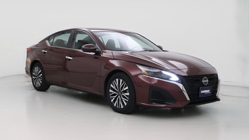 2023 Nissan Altima SV Hero Image