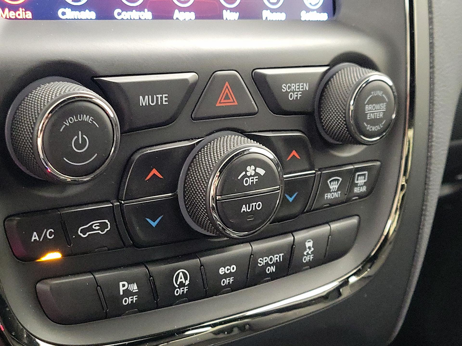 Thumbnail: 2020 Dodge Durango - 17