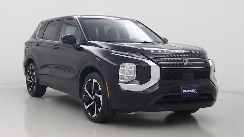2022 Mitsubishi Outlander ES Hero Image