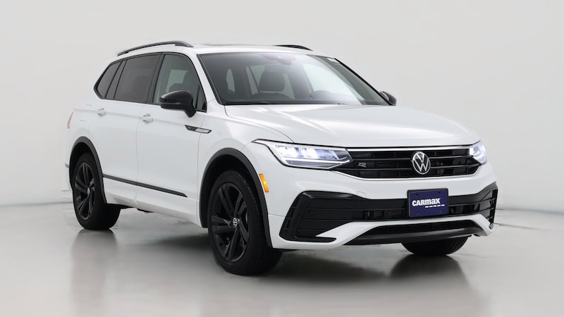 2024 Volkswagen Tiguan SE R-Line Black Hero Image