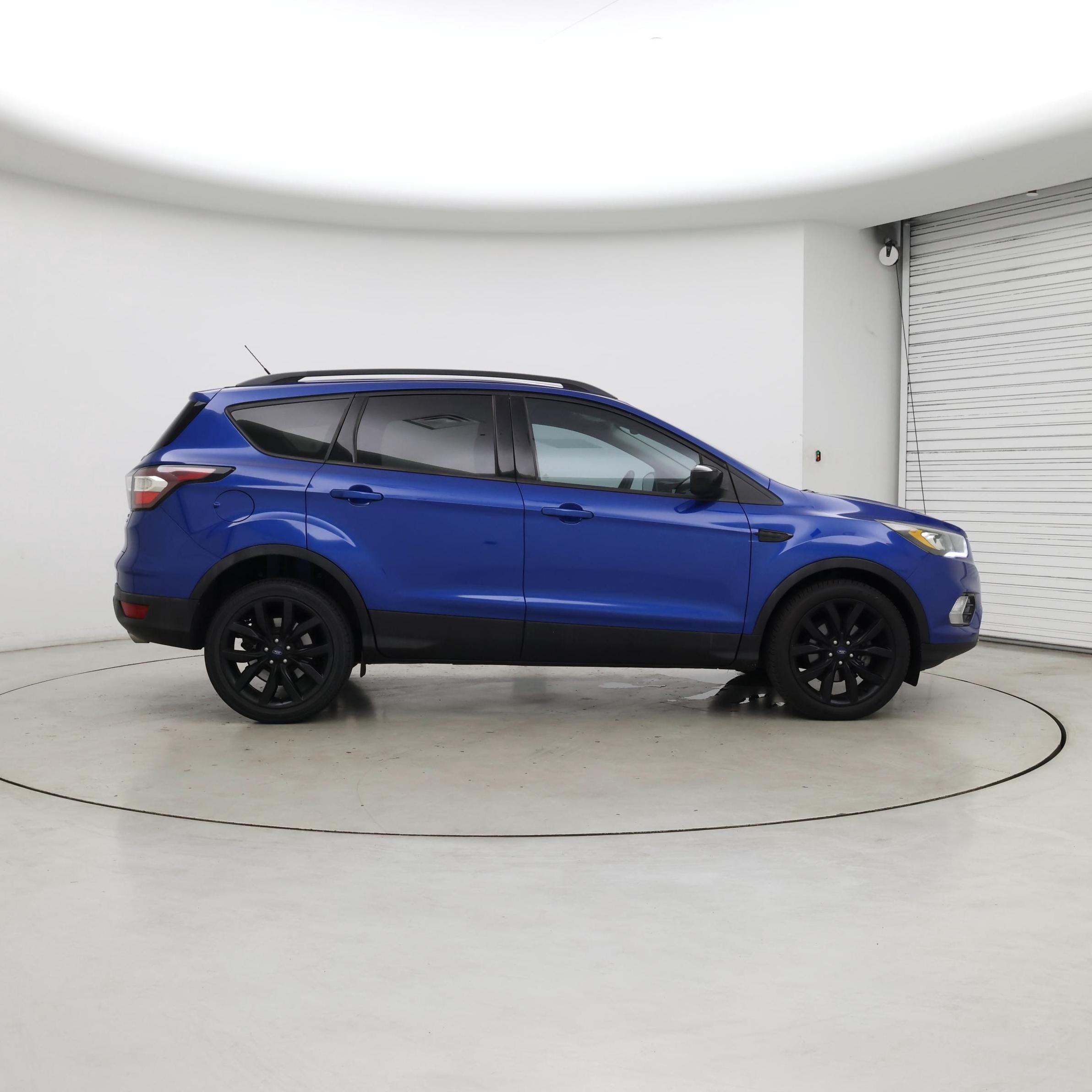 Thumbnail: 2017 Ford Escape - 7