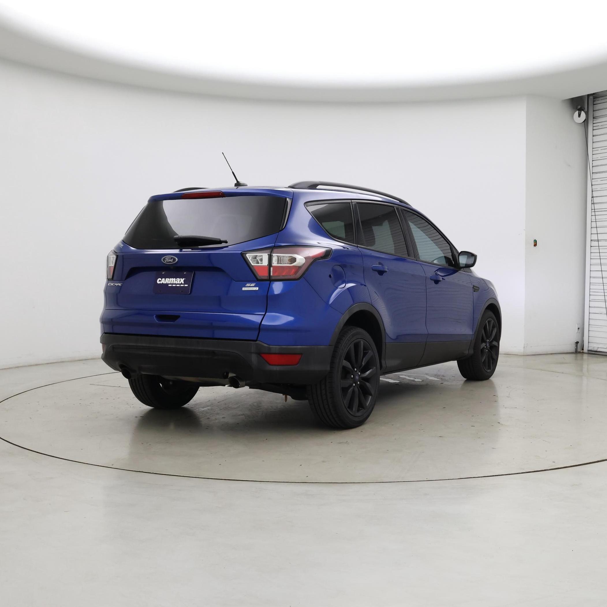 Thumbnail: 2017 Ford Escape - 8