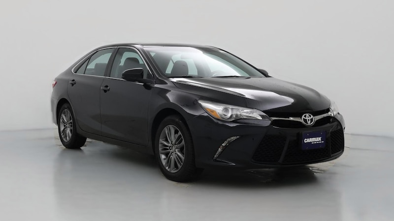 2016 Toyota Camry SE Hero Image