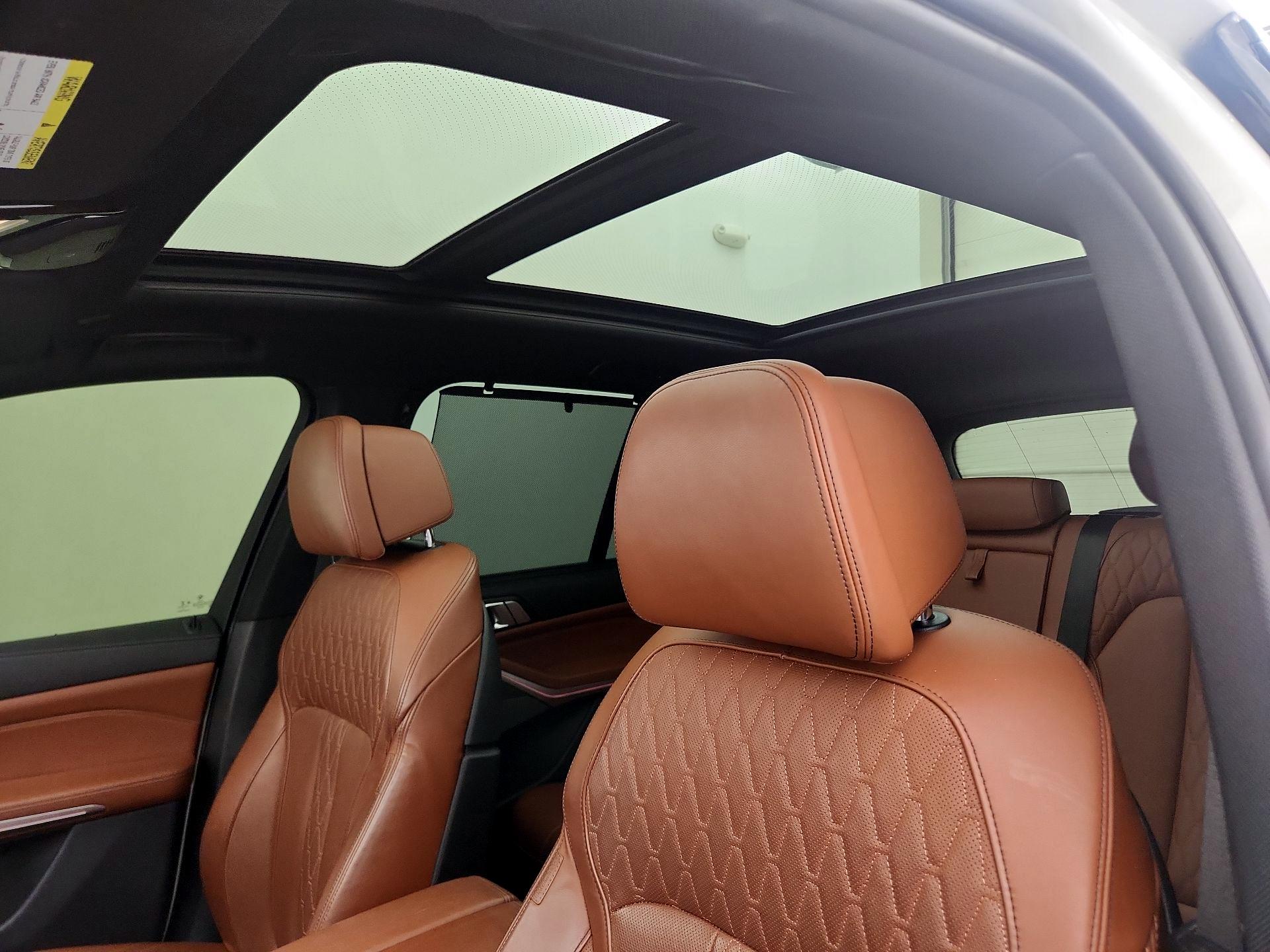 Thumbnail: 2022 BMW X5 - 20