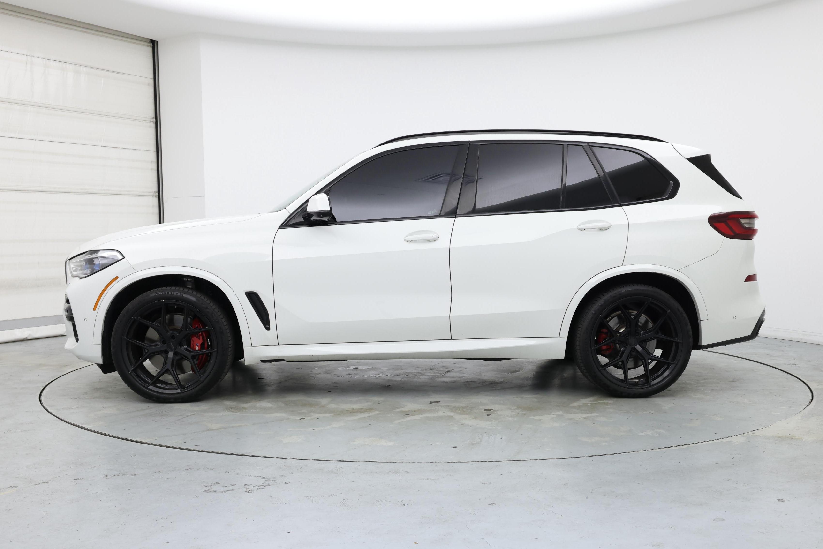 Thumbnail: 2022 BMW X5 - 3