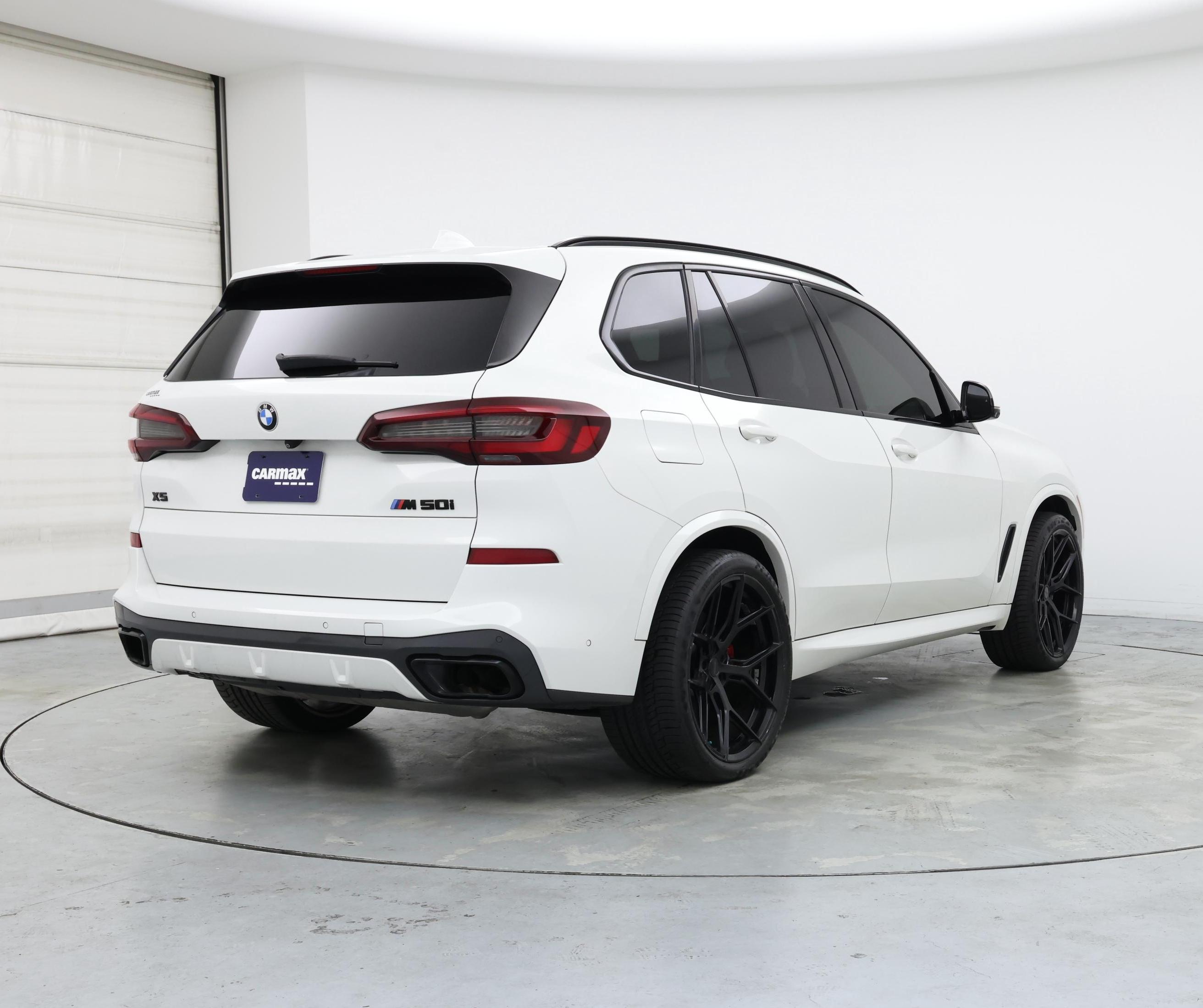 Thumbnail: 2022 BMW X5 - 8