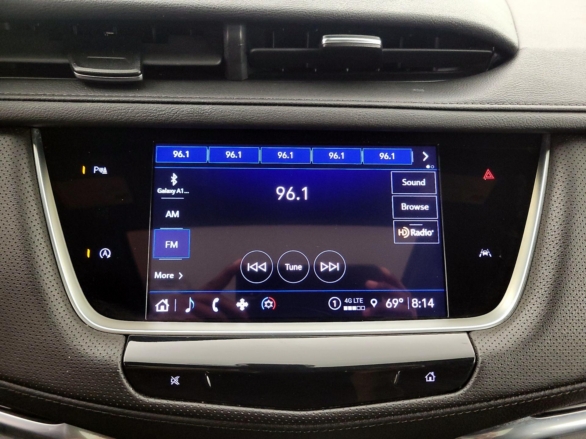 Thumbnail: 2022 Cadillac XT6 - 15