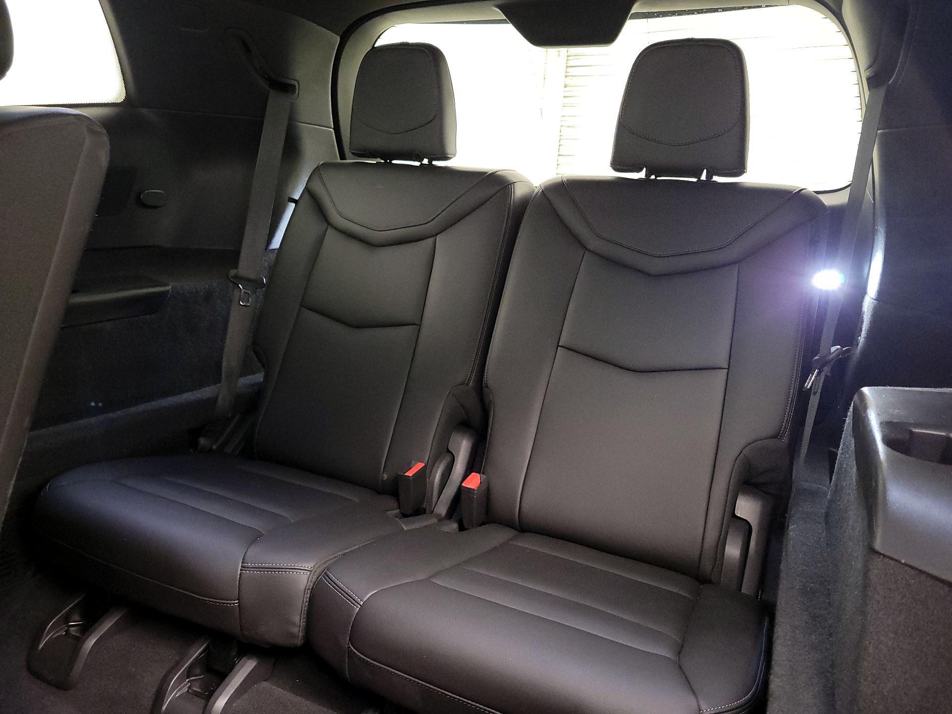 Thumbnail: 2022 Cadillac XT6 - 20