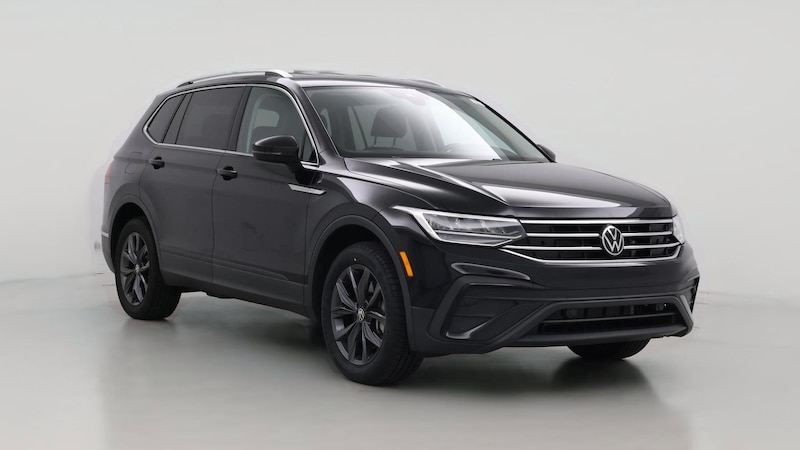 2022 Volkswagen Tiguan SE Hero Image