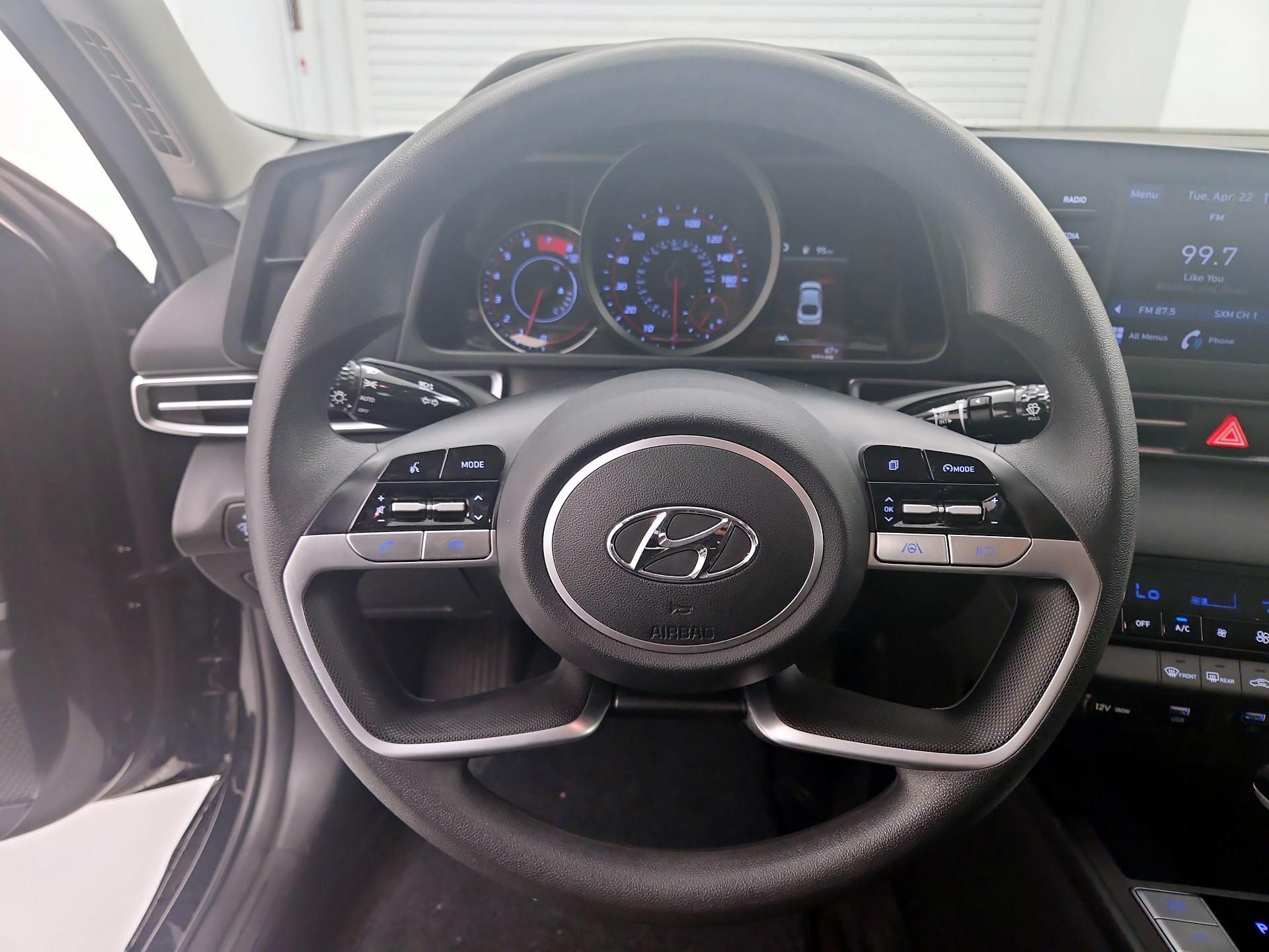 Thumbnail: 2023 Hyundai Elantra - 10