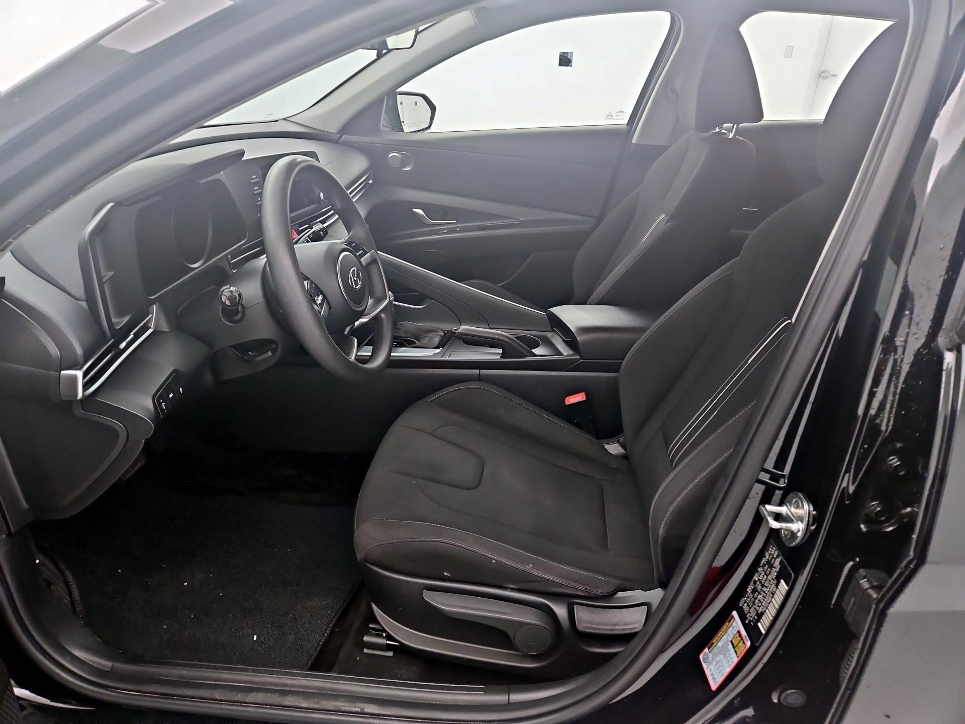 Thumbnail: 2023 Hyundai Elantra - 11