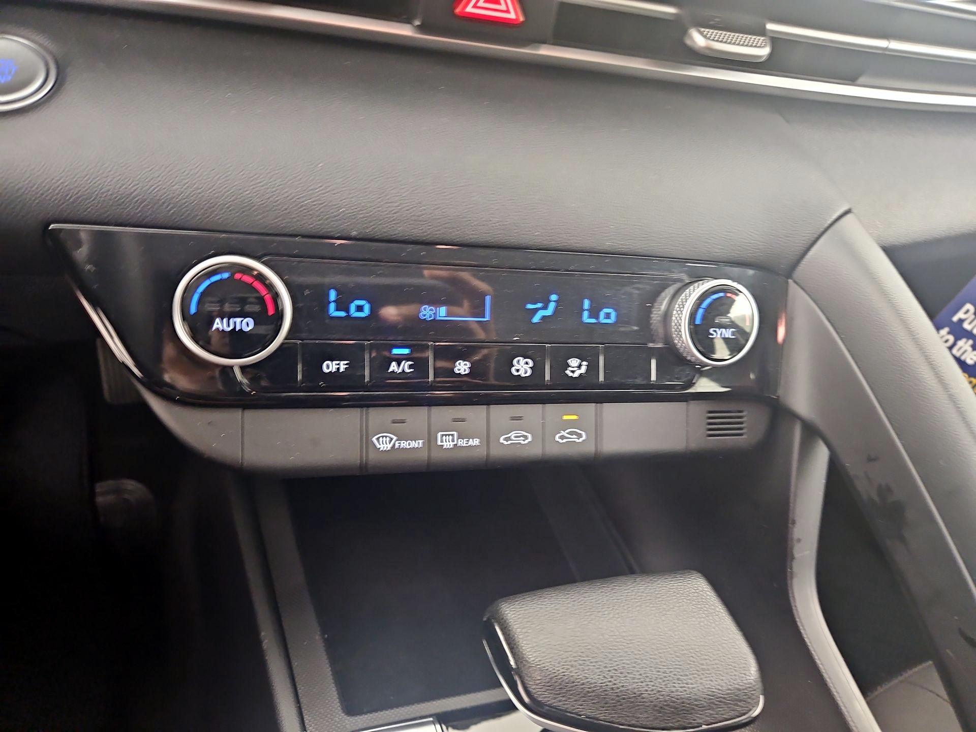 Thumbnail: 2023 Hyundai Elantra - 16