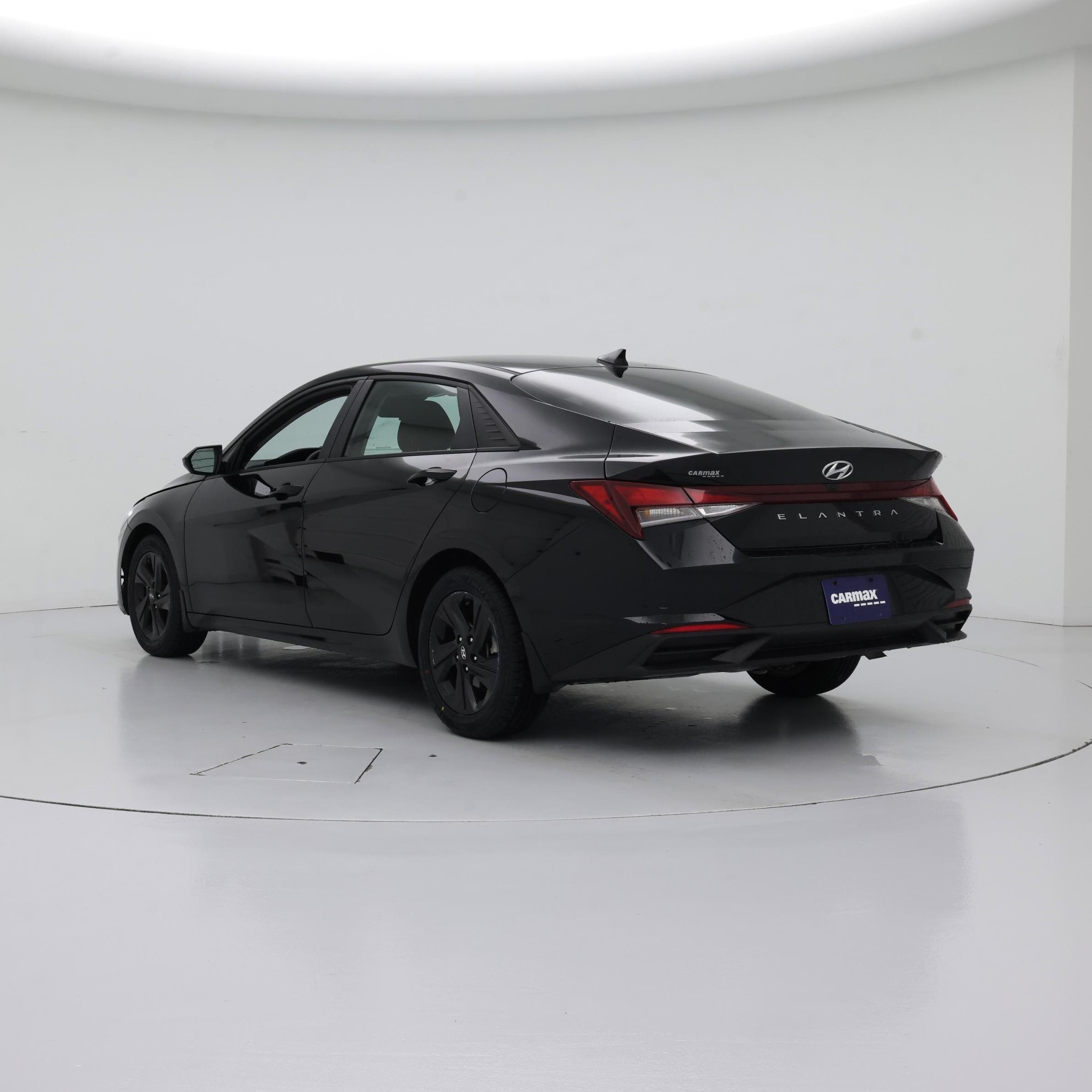 Thumbnail: 2023 Hyundai Elantra - 2