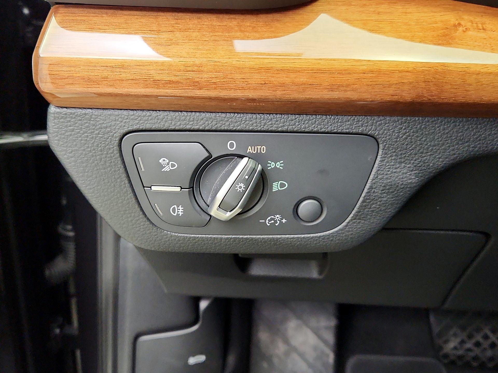 Thumbnail: 2021 Audi Q5 - 13