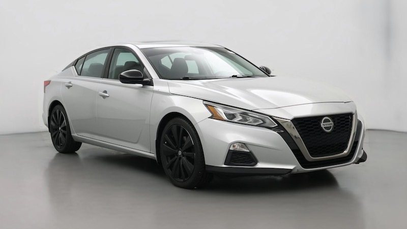 2020 Nissan Altima SR Hero Image
