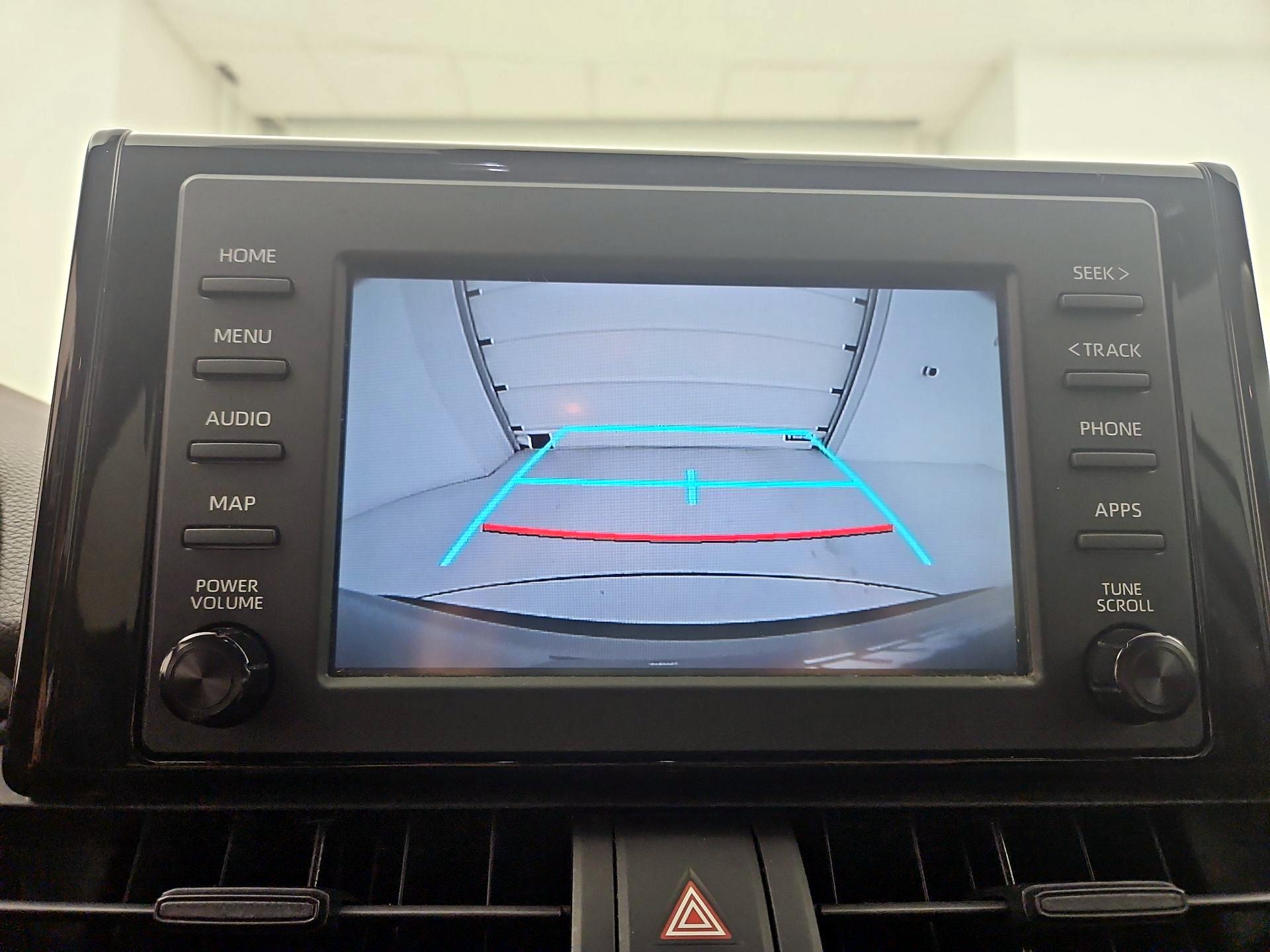 Thumbnail: 2019 Toyota RAV4 - 14