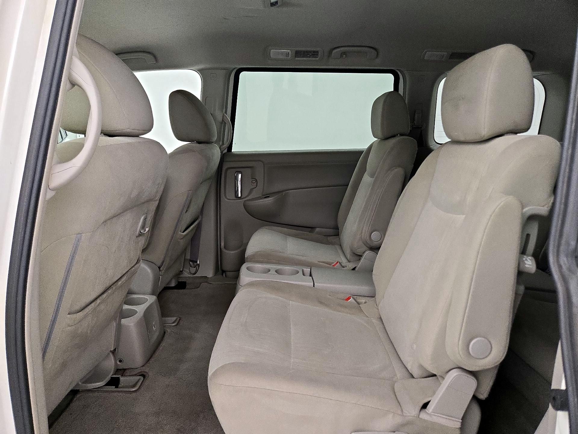Thumbnail: 2017 Nissan Quest - 19
