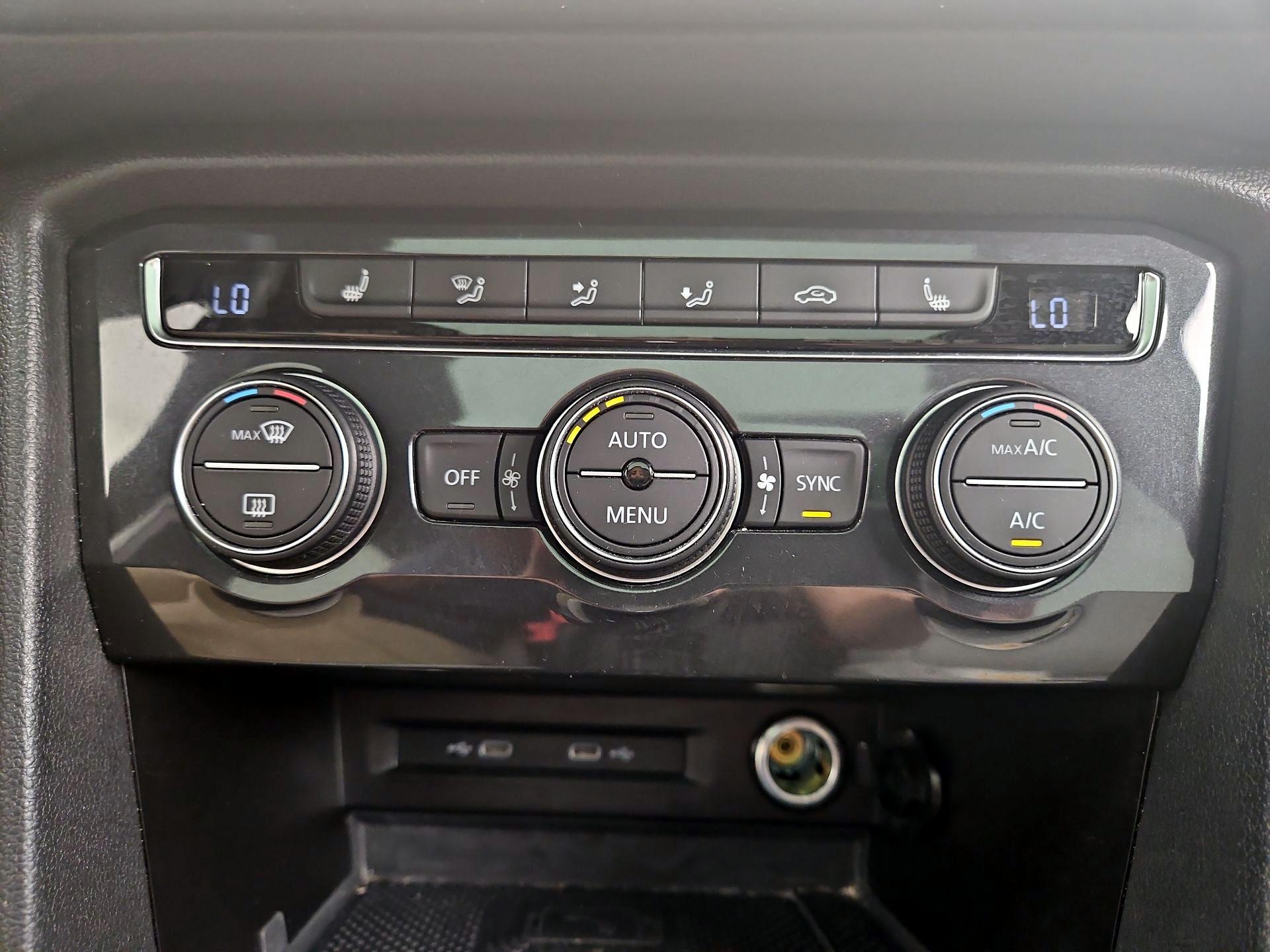 Thumbnail: 2021 Volkswagen Tiguan - 16