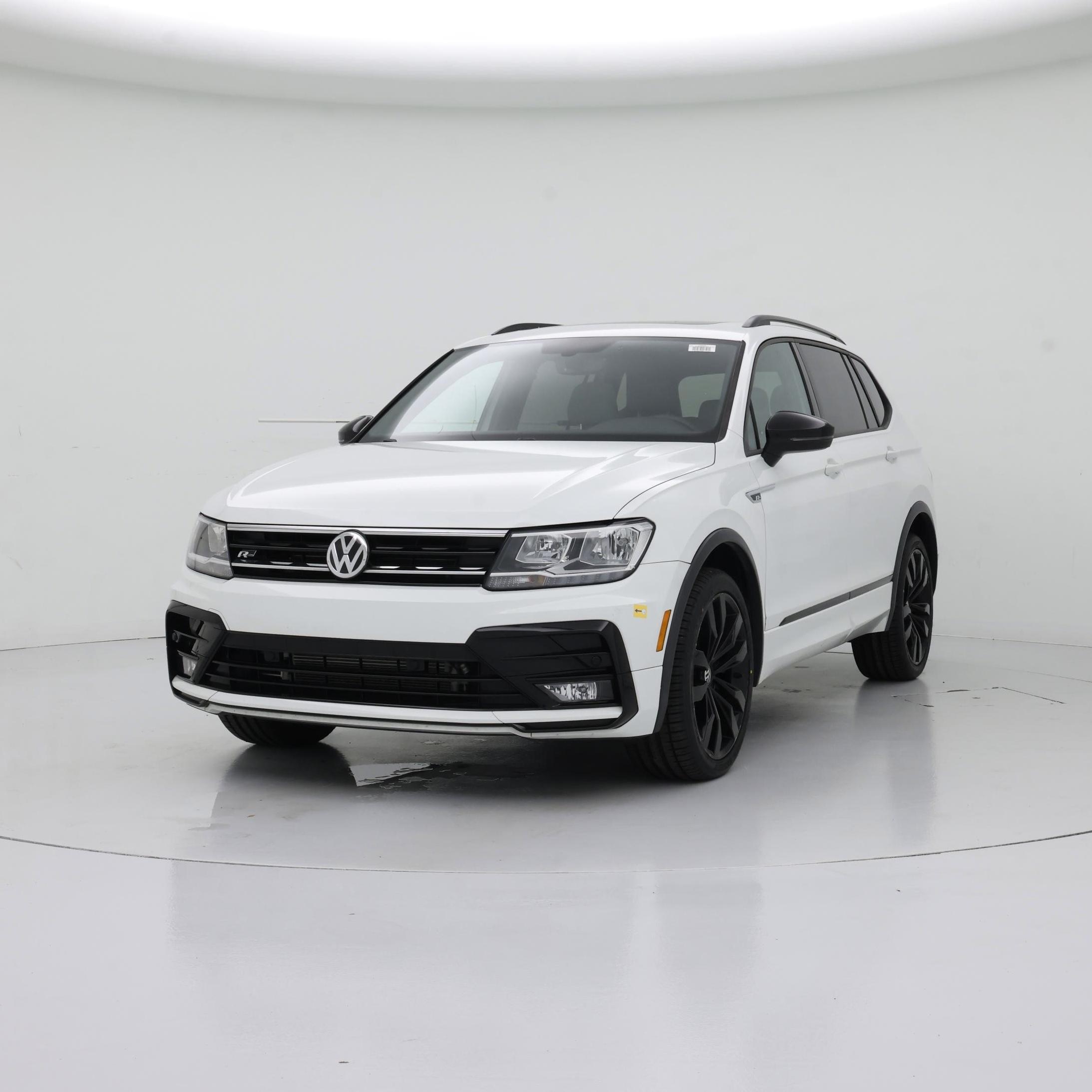 Thumbnail: 2021 Volkswagen Tiguan - 4