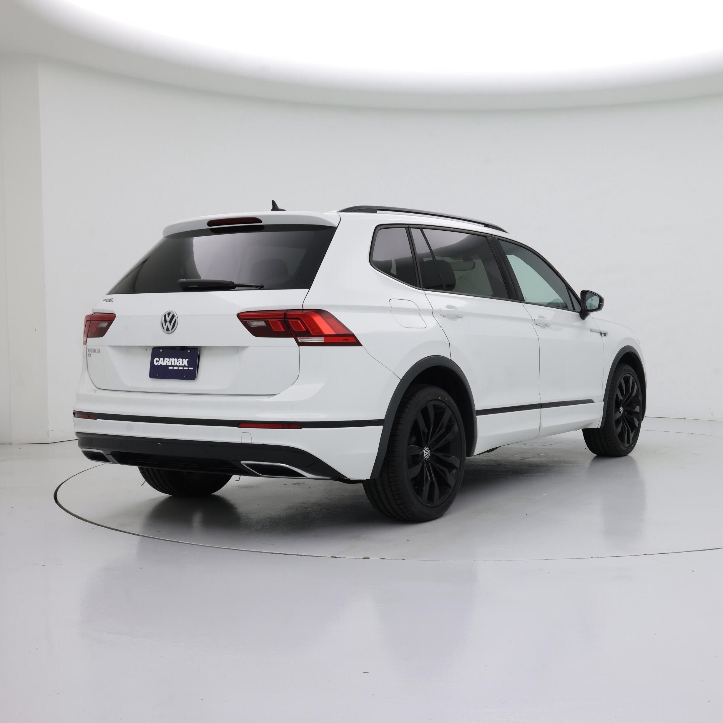 Thumbnail: 2021 Volkswagen Tiguan - 8