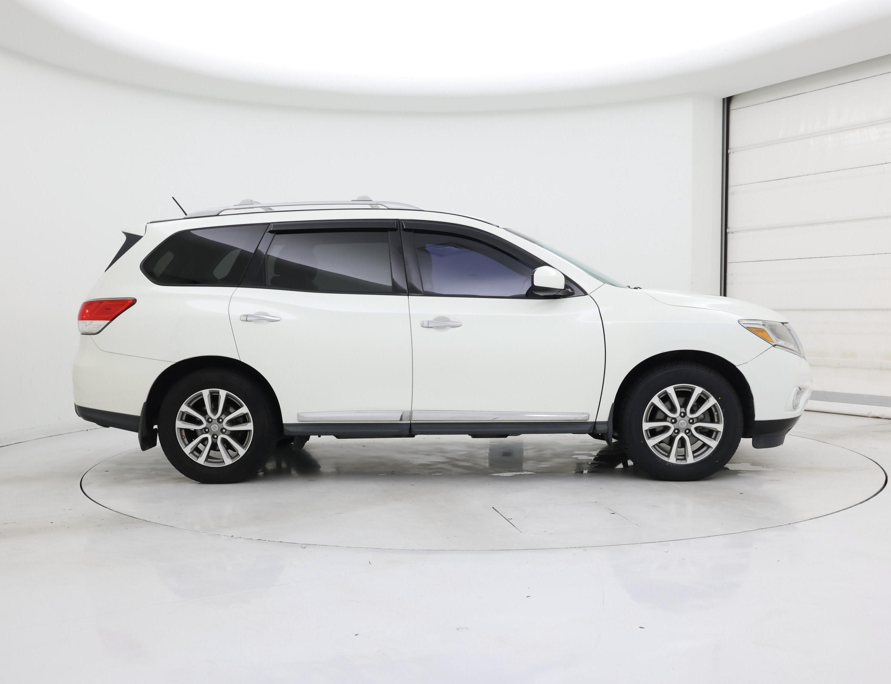 Thumbnail: 2015 Nissan Pathfinder - 7