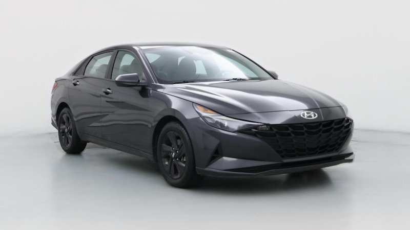 2022 Hyundai Elantra SEL Hero Image