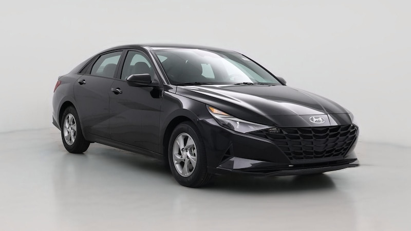 2022 Hyundai Elantra SE Hero Image