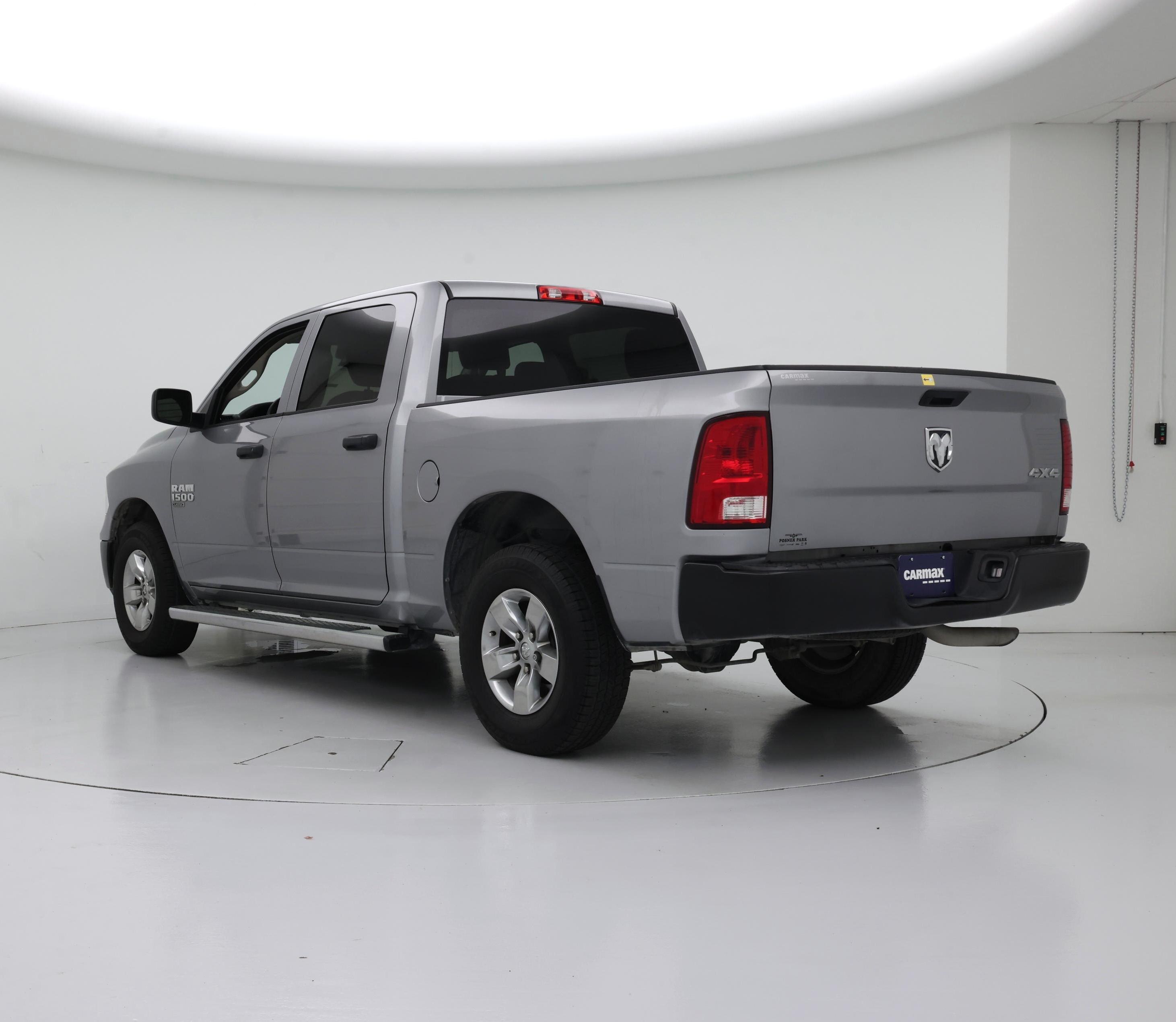 Thumbnail: 2022 RAM 1500 Classic - 2