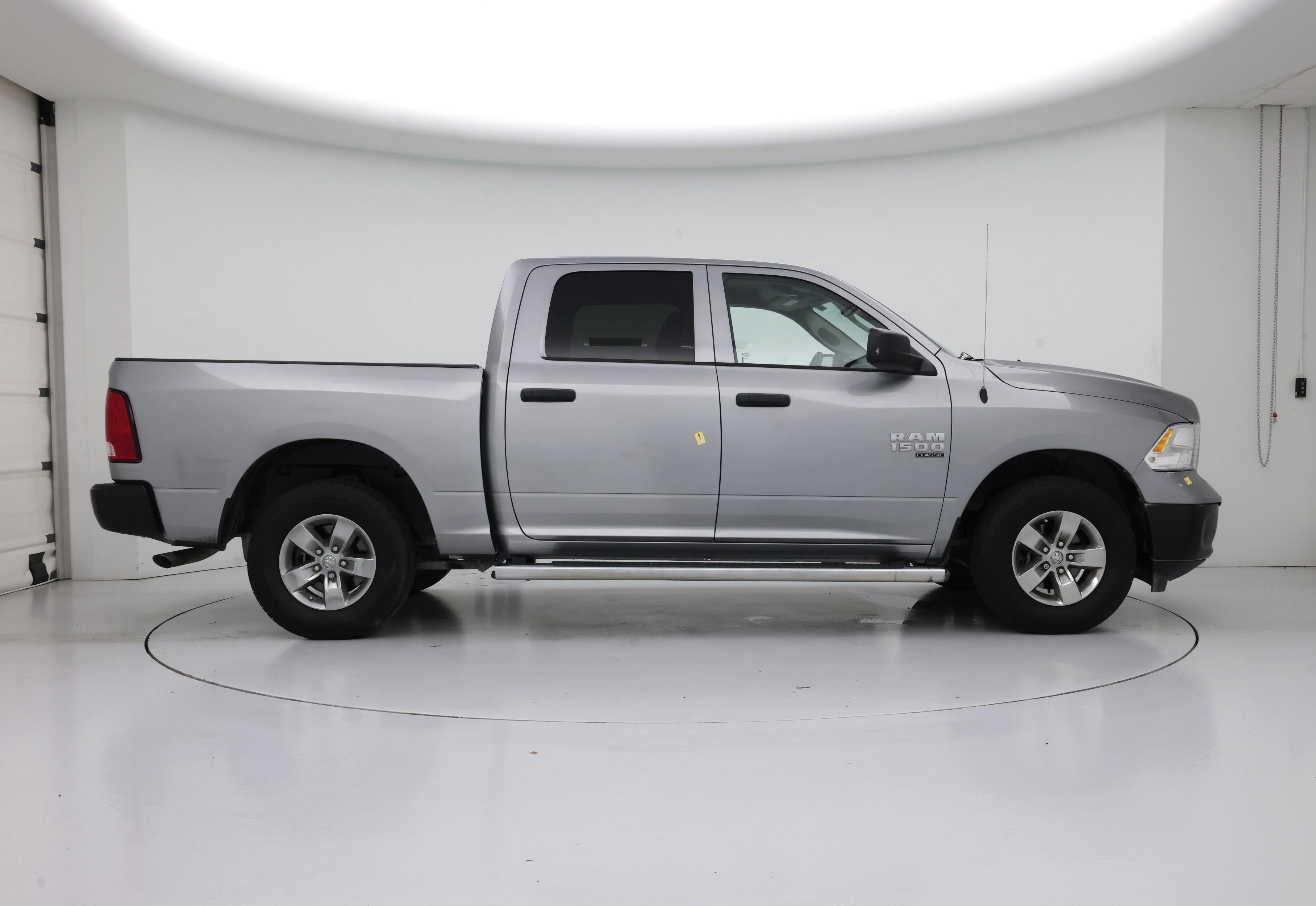 Thumbnail: 2022 RAM 1500 Classic - 7